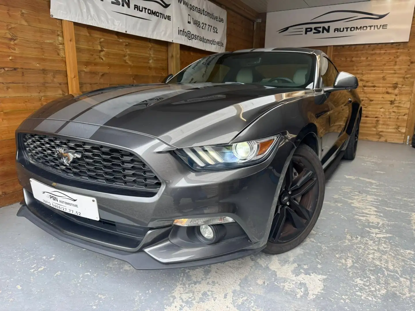 Ford Mustang Mustang 2.3 Eco Boost Gris - 2