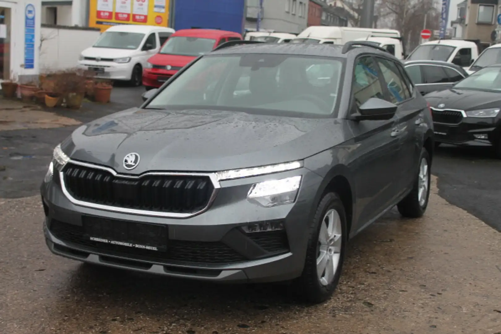 Skoda Kamiq 1,0 TSi Sitzh LED PDC Alu Klima Gris - 1
