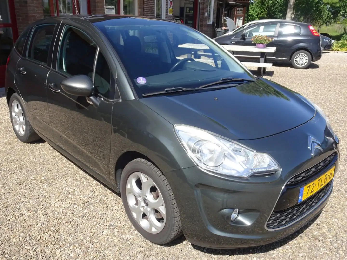 Citroen C3 1.6 COLLECTION Gris - 2