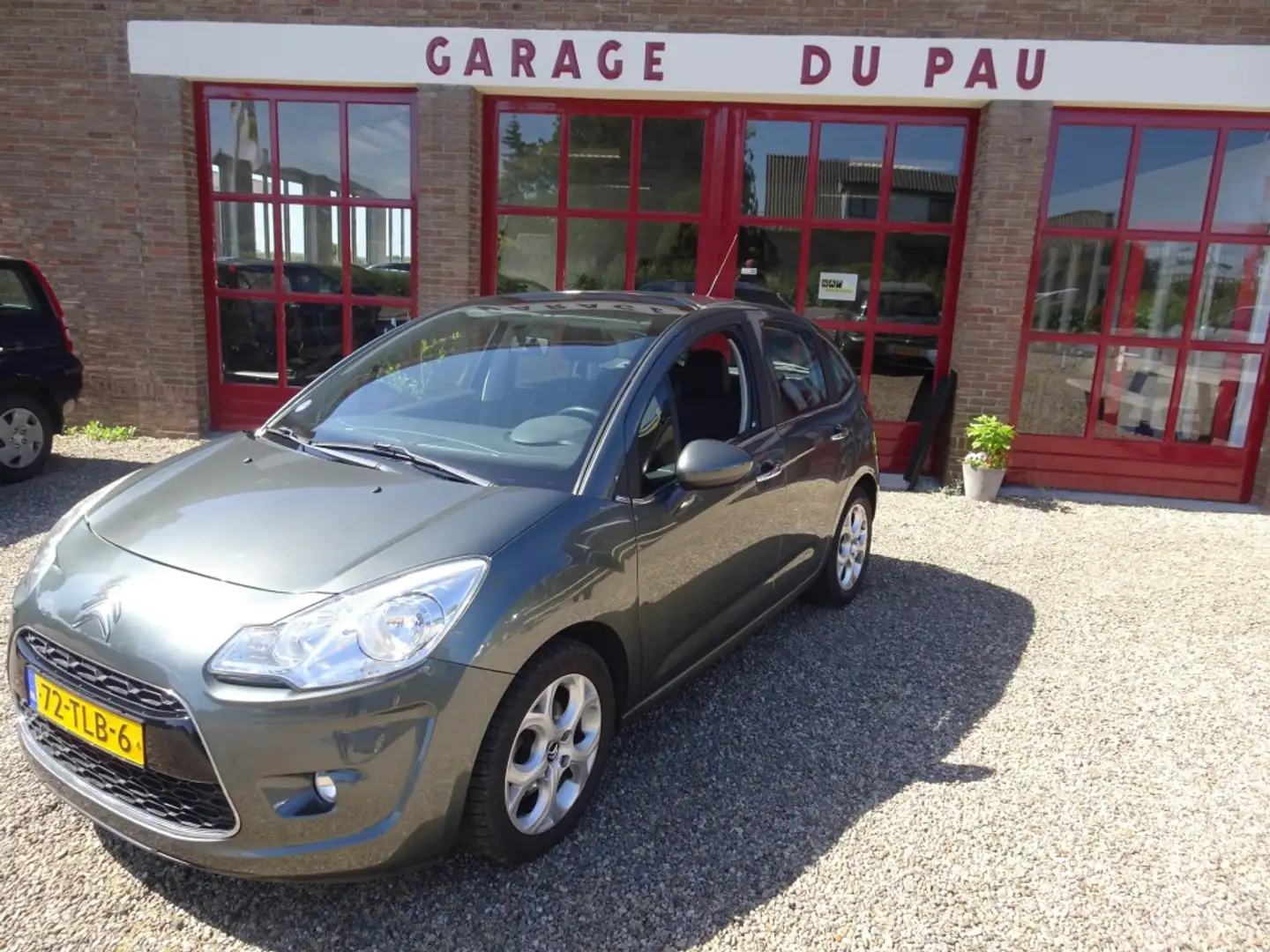 Citroen C3 1.6 COLLECTION Gris - 1