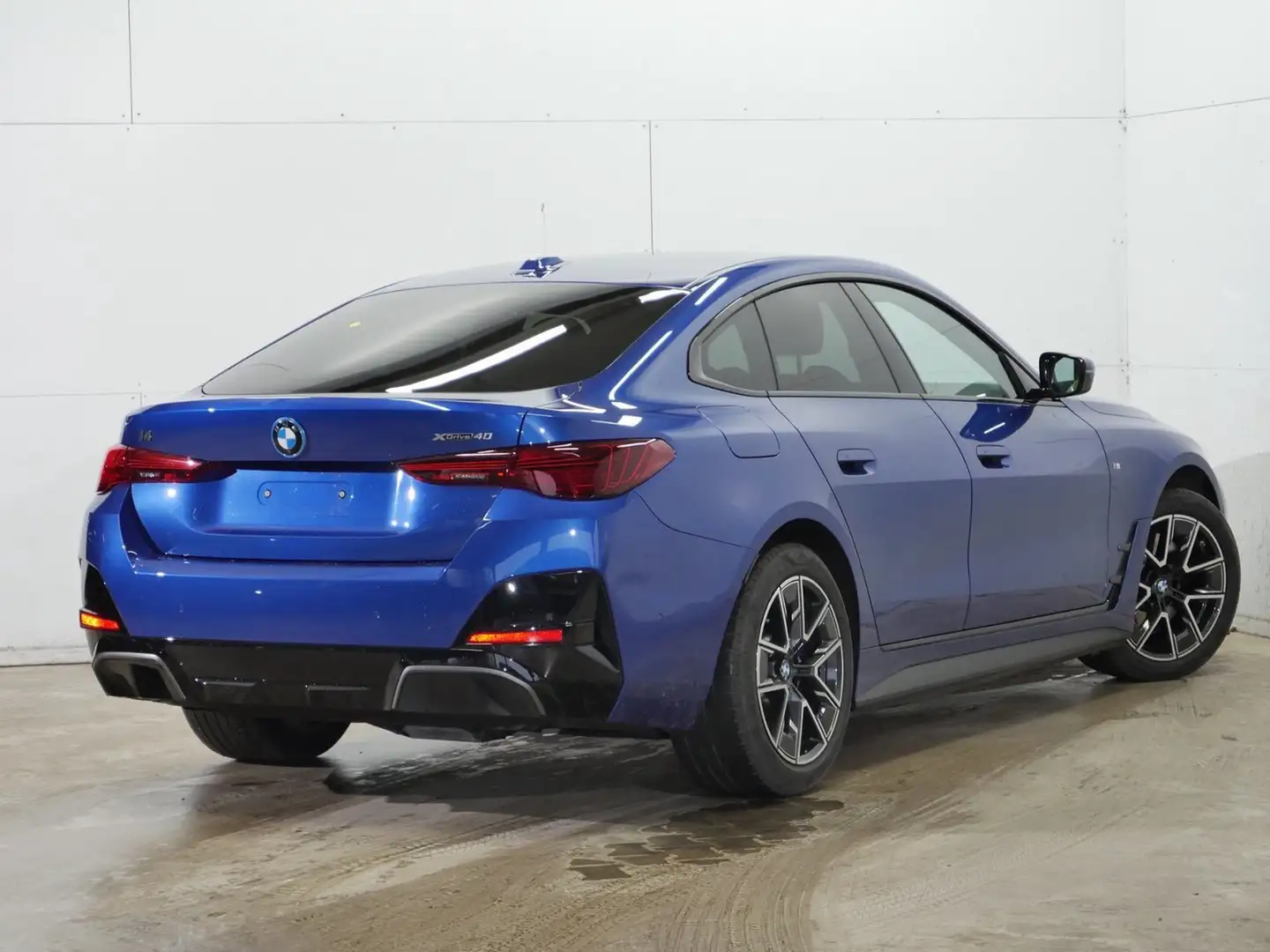 BMW i4 40 xDrive M Sport ADAPTLED/360°/ACC/HIFI/NAVI Blau - 2