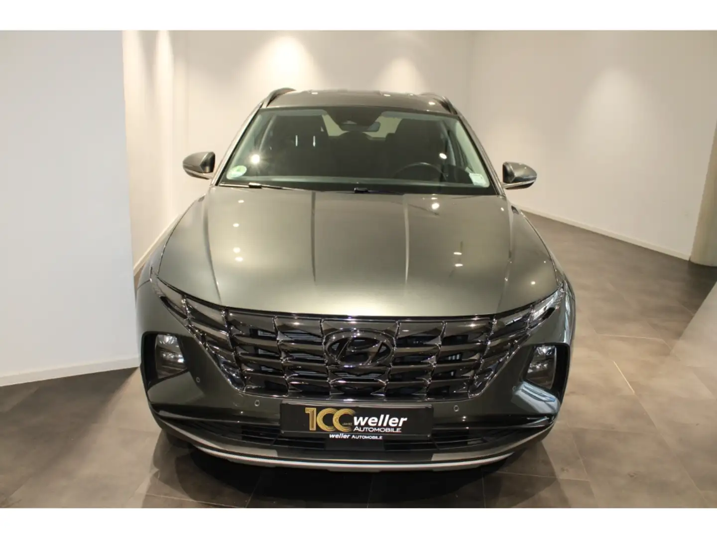 Hyundai TUCSON 1.6 T-GDi Plug-In-Hybrid ''Trend'' AHK Rückfahrkam Grau - 2