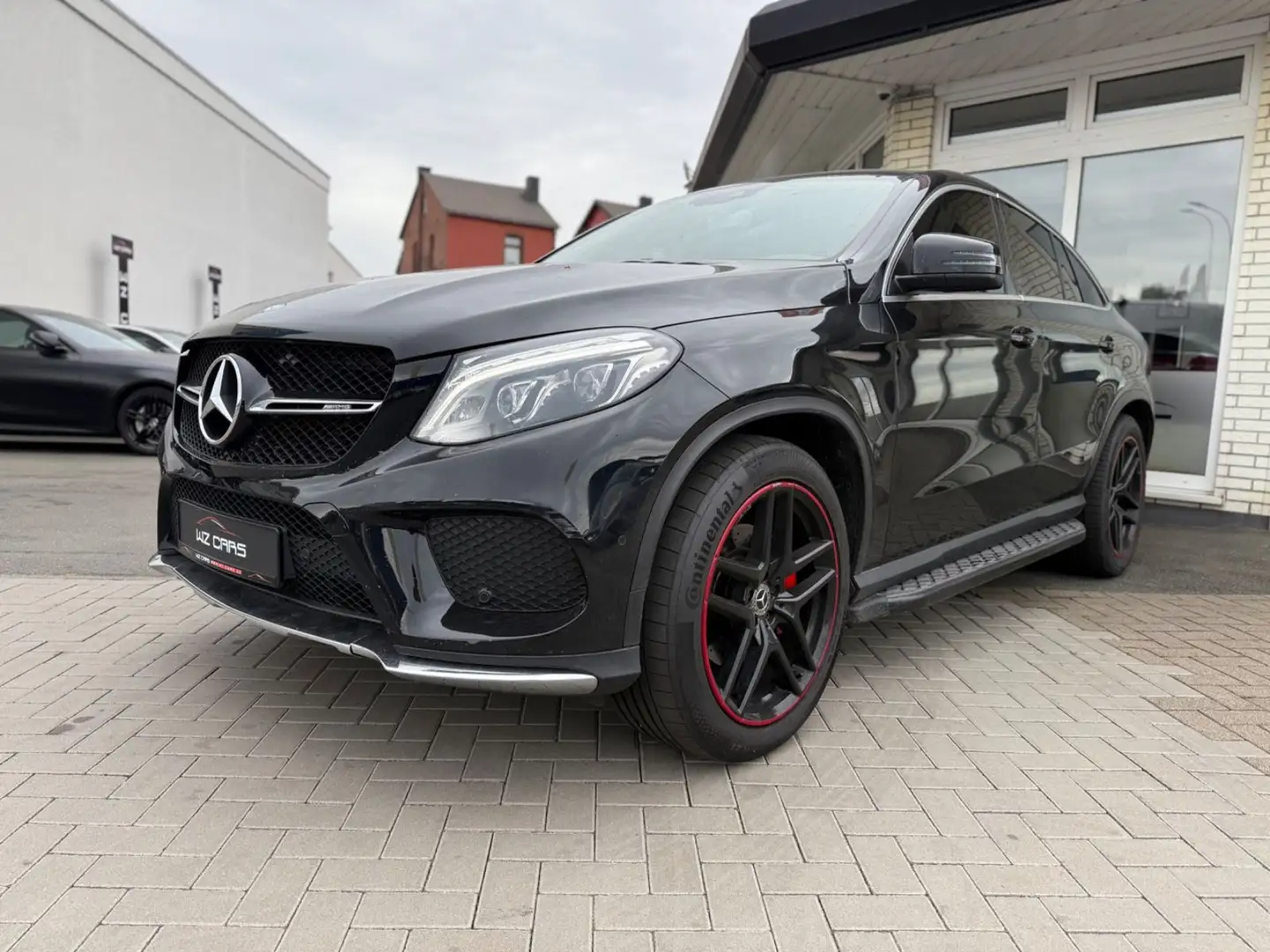 Mercedes-Benz GLE 350 Coupe AMGLINE NAVI KLIMA PDC PANO KAMERA Schwarz - 1
