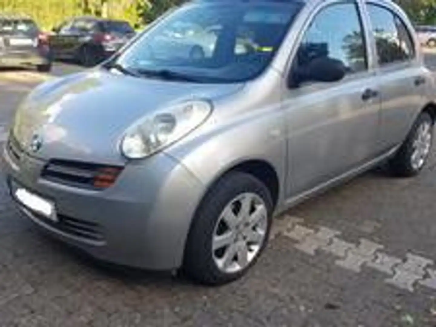 Nissan Micra Micra 1.2 visia Silber - 1