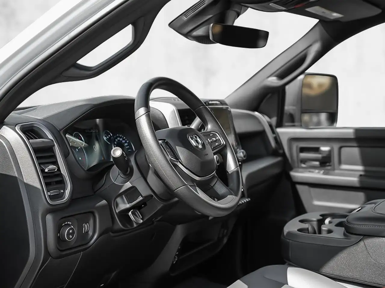 RAM 3500 снимка RAM 3500