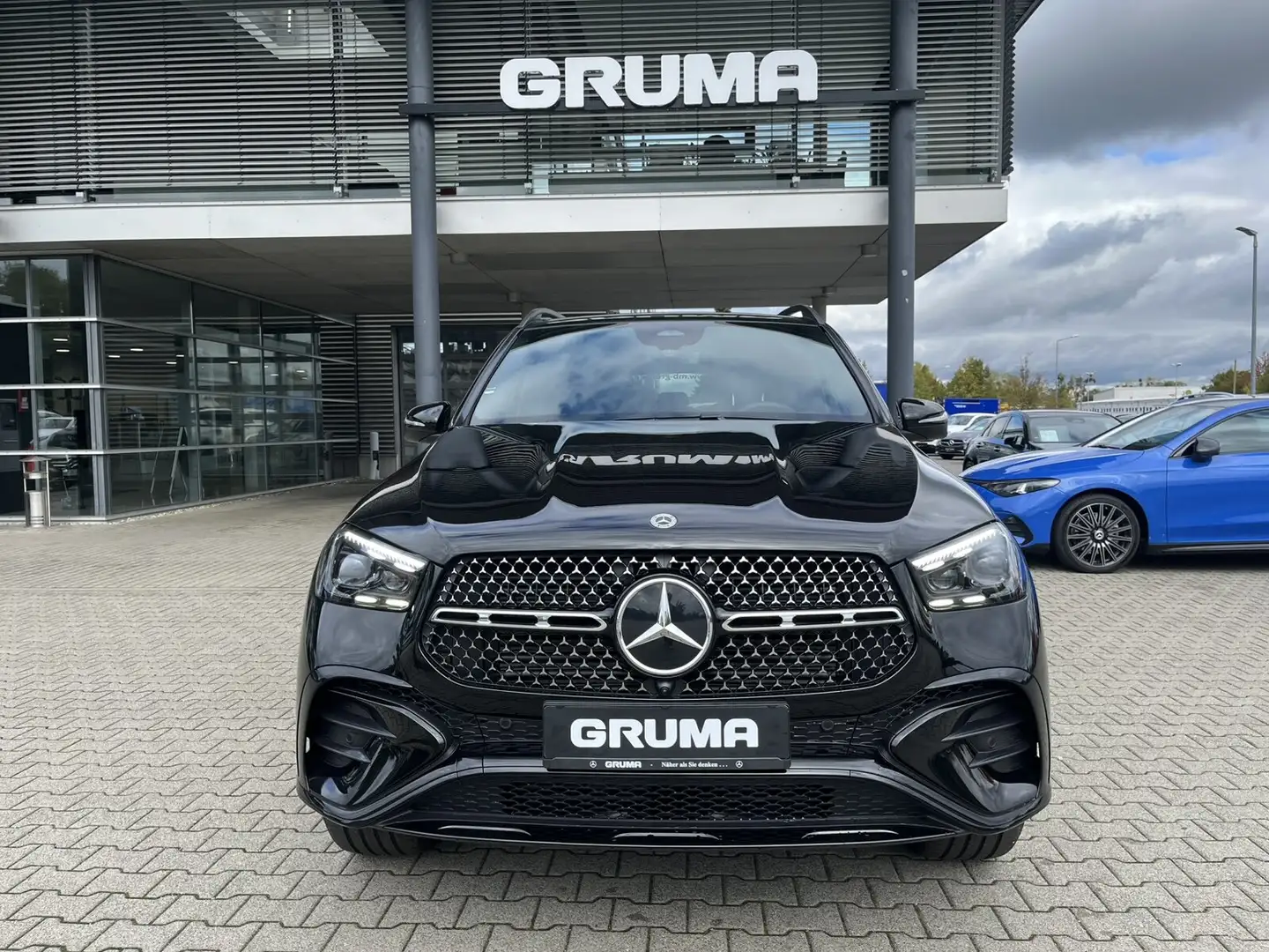 Mercedes-Benz GLE 350 GLE 350 de 4M AMG+AHK+Multibeam+Burm+Pano+Airmat Schwarz - 2