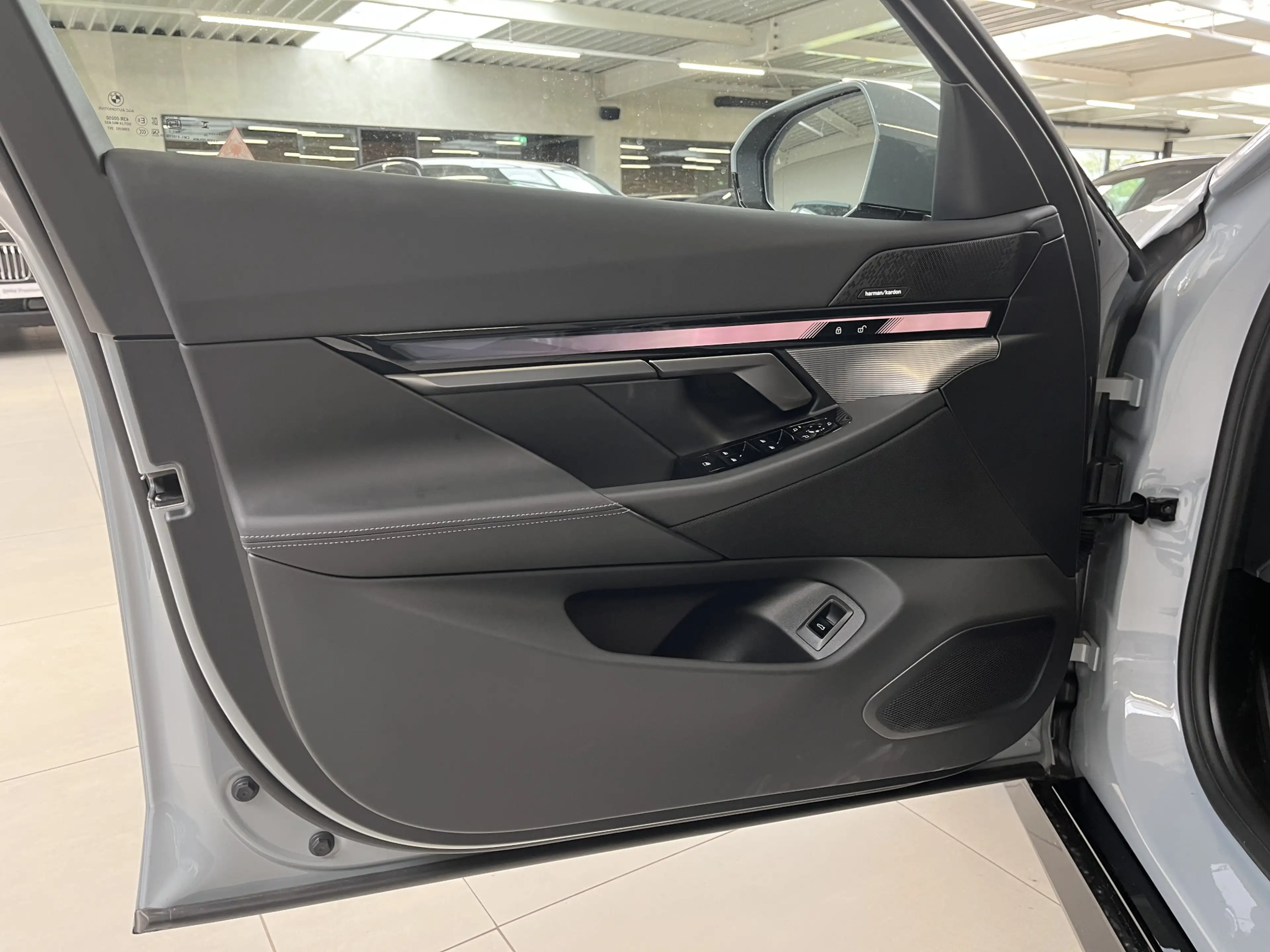 BMW 530 5-serie Touring 530e M-Sport Pro | Trekhaak | 21" — photo 3