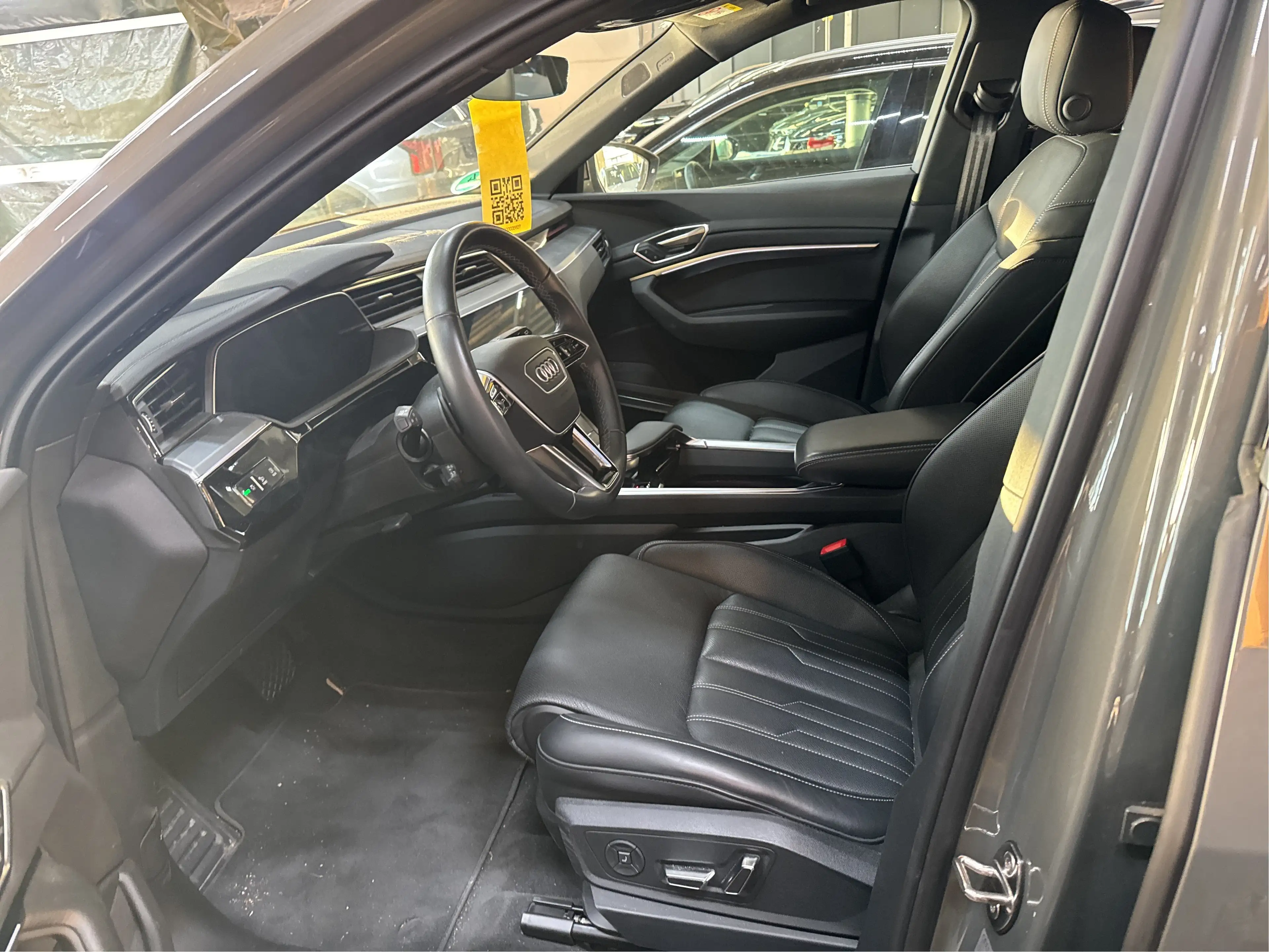 Audi Q8 e-tron 55 quattro S line AHK/MATRIX/LEDER/114kWh — photo 5