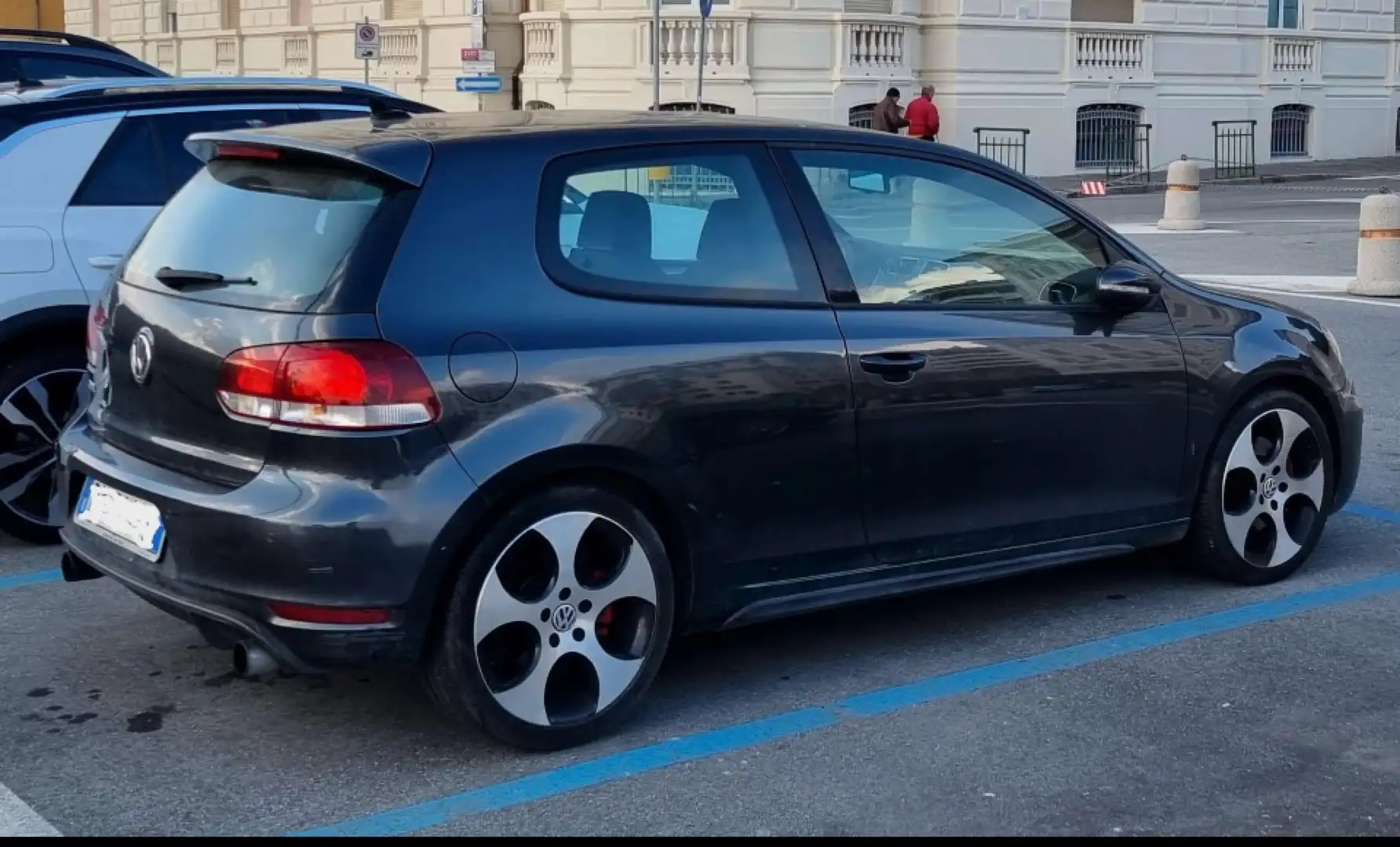 Volkswagen Golf GTI 3p 2.0 tsi Grigio - 2