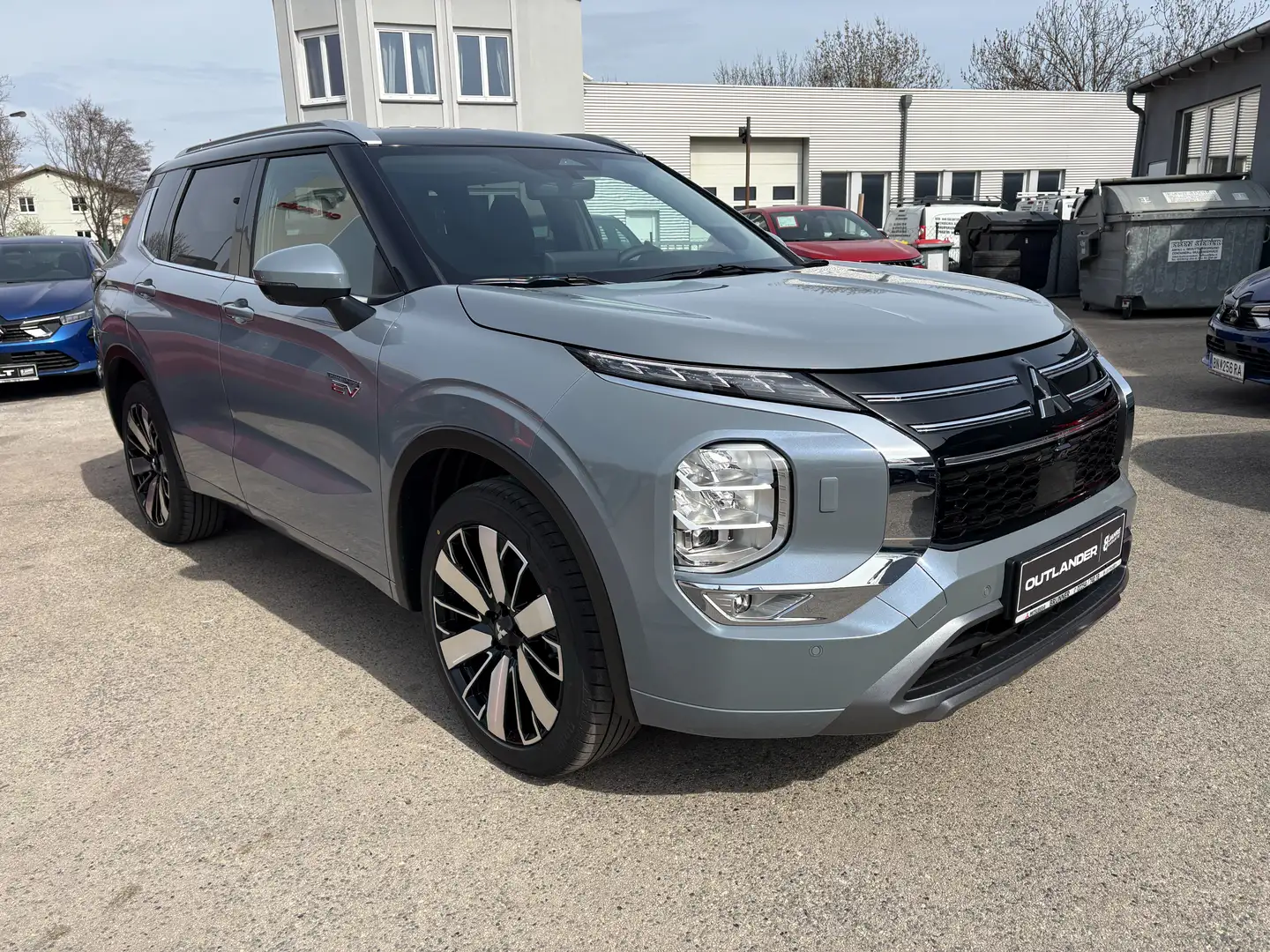Mitsubishi Outlander 2,4 PHEV S-AWC Diamond Aut. Grau - 1