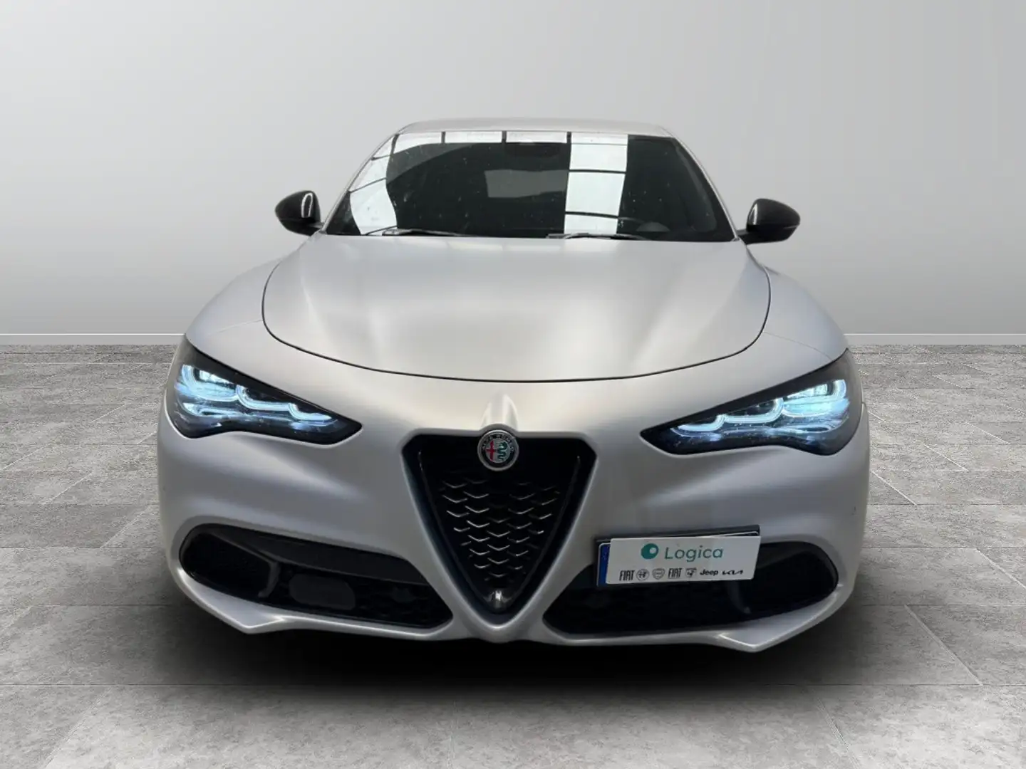 Alfa Romeo Stelvio 2.2 Turbo Competizione Grau - 2