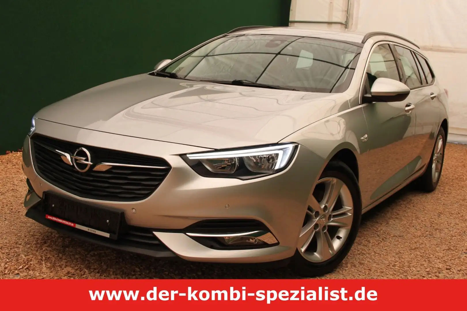 Opel Insignia Sports Tourer 1.5/ Kamera/ Navi/ SHZ Silber - 1
