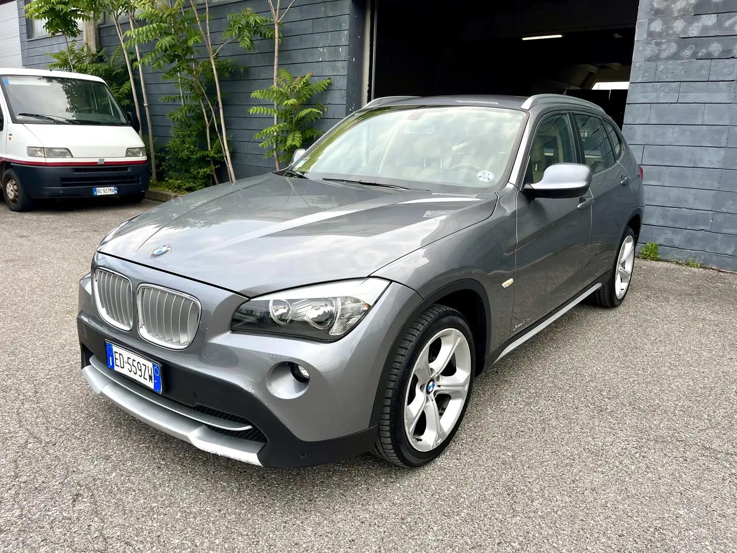 BMW X1 xdrive23dA Futura 205 Cv - 1