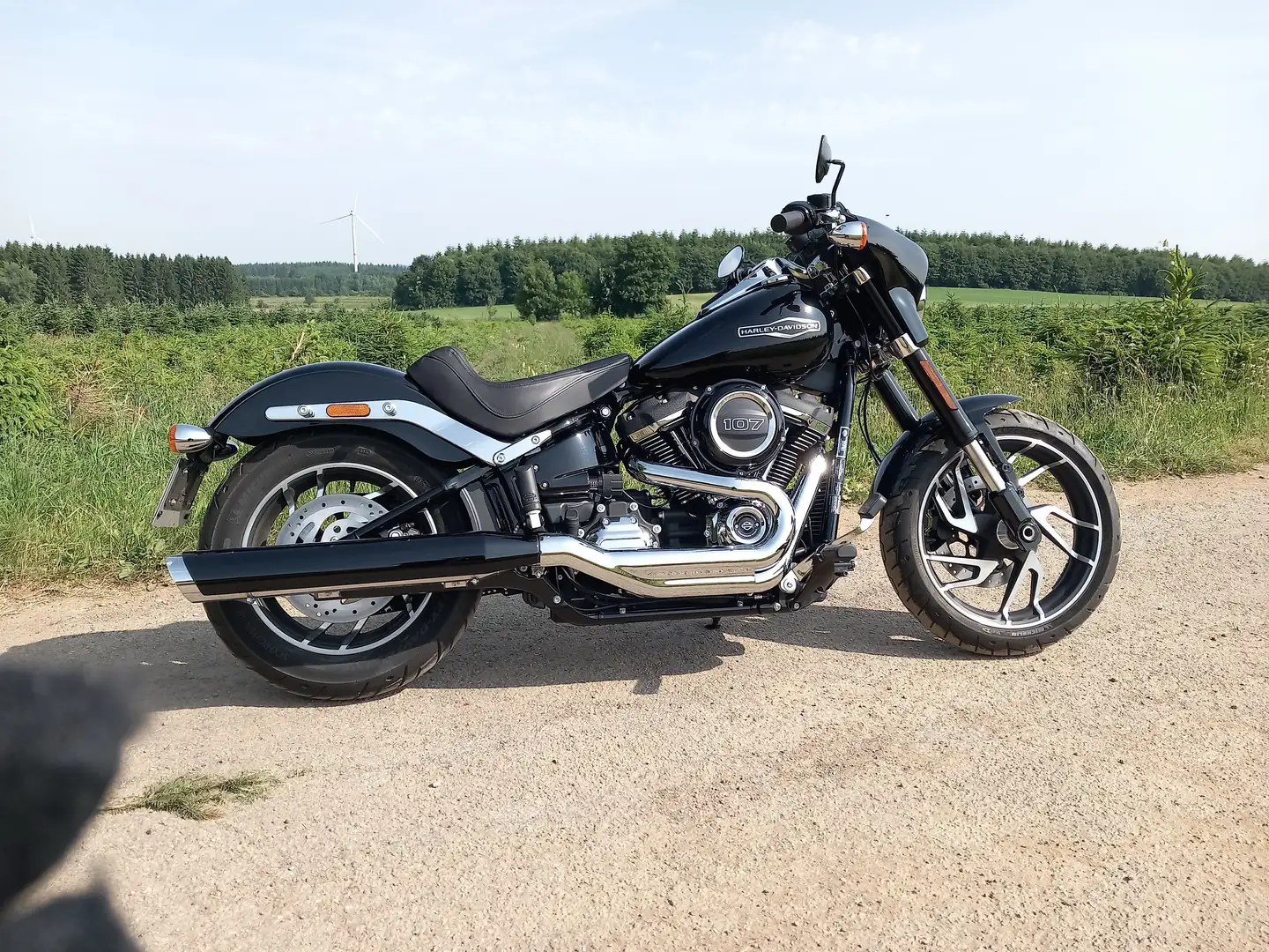 Harley-Davidson Sport Glide Black - 2