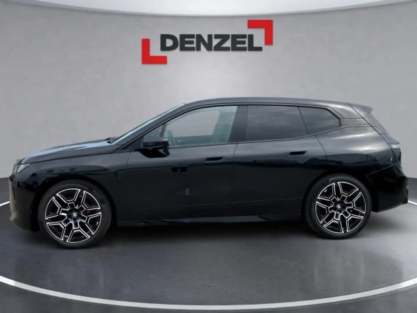 BMW iX xDrive45 Schwarz - 2