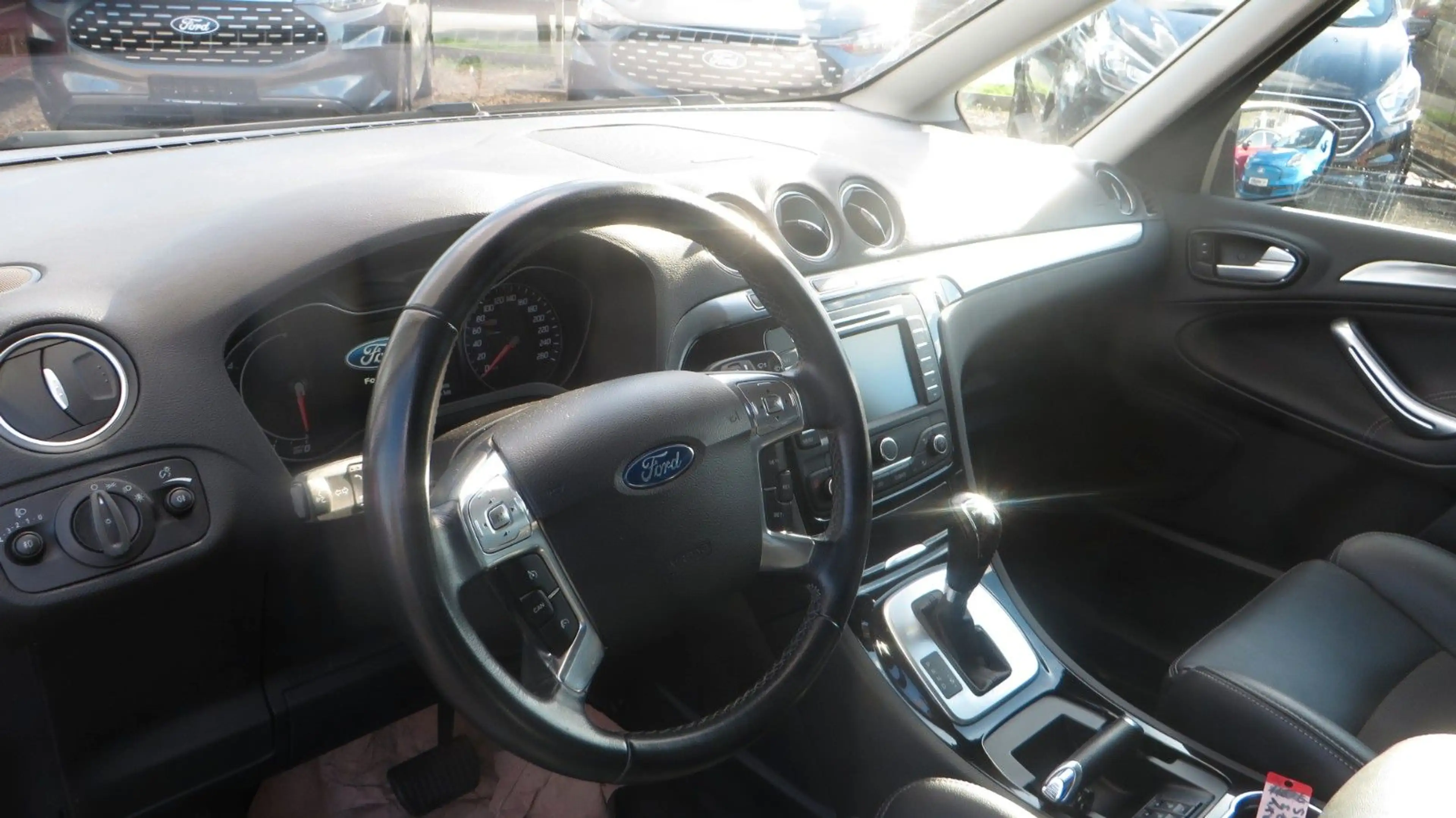 Ford Galaxy Titanium Automatik , Anhängerkupplung — photo 5