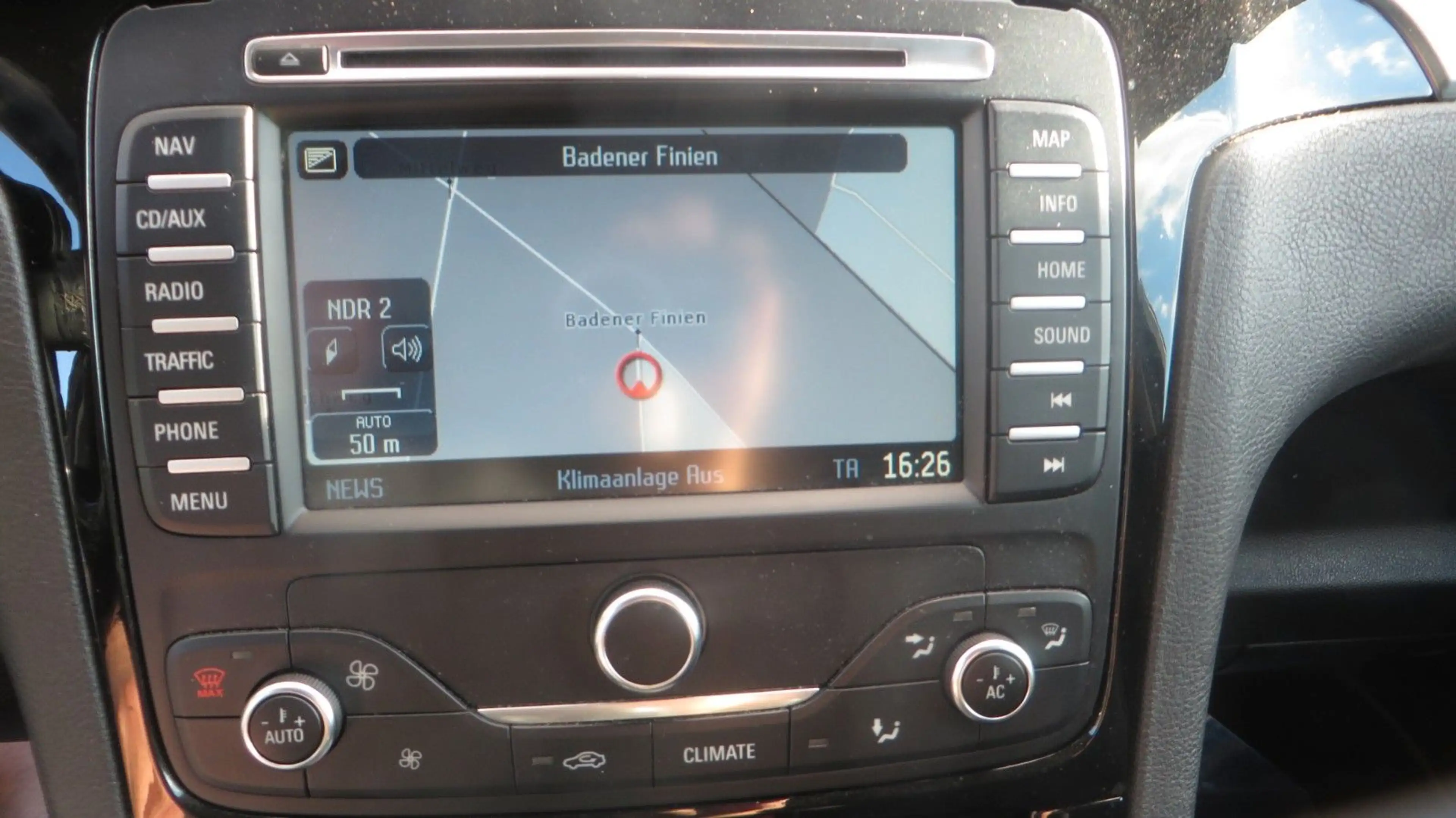 Ford Galaxy Titanium Automatik , Anhängerkupplung — photo 7