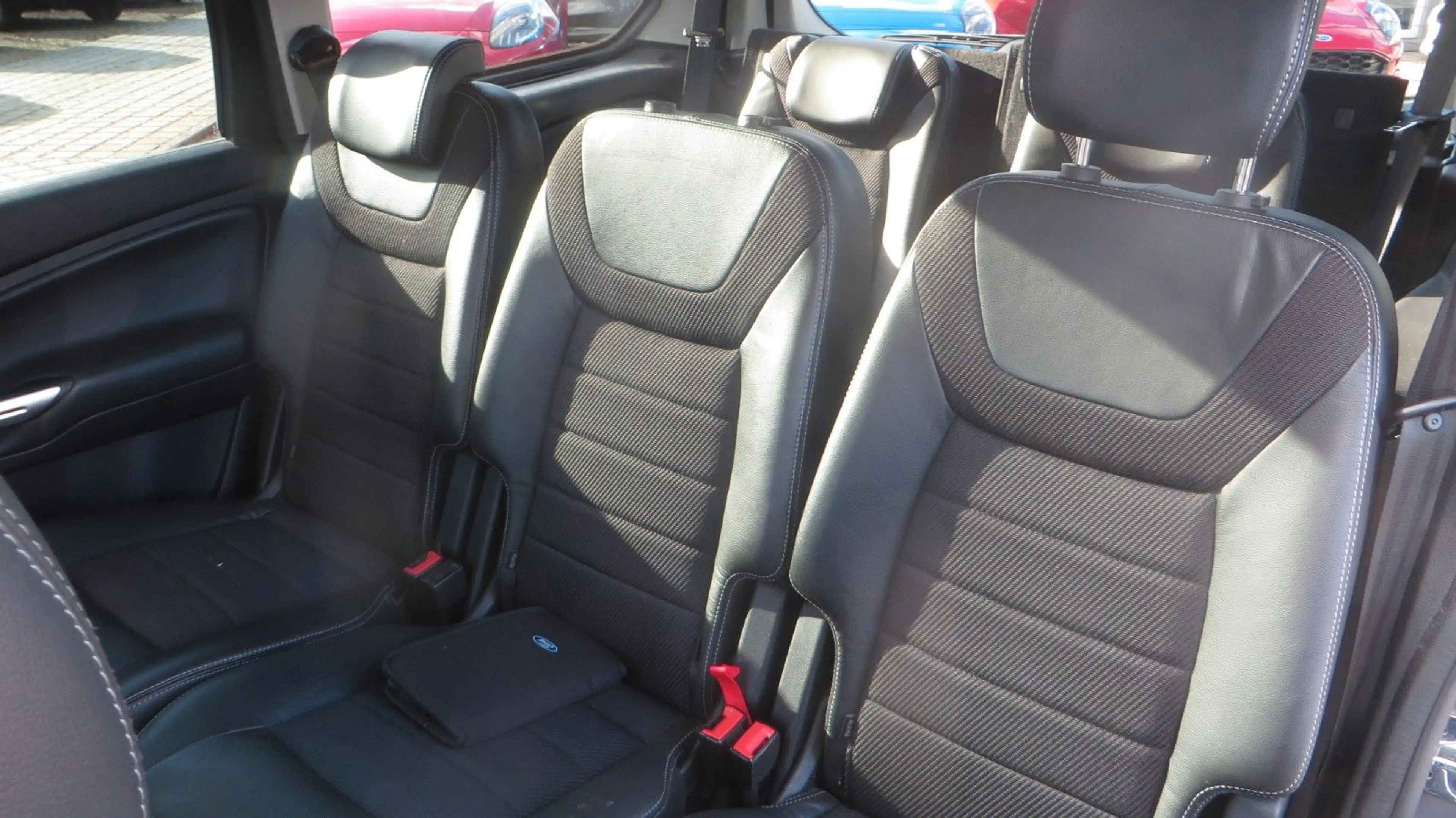 Ford Galaxy Titanium Automatik , Anhängerkupplung — photo 15