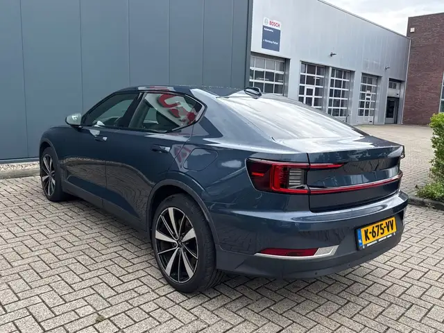 Polestar 2 view 5