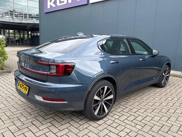 Polestar 2 view 4