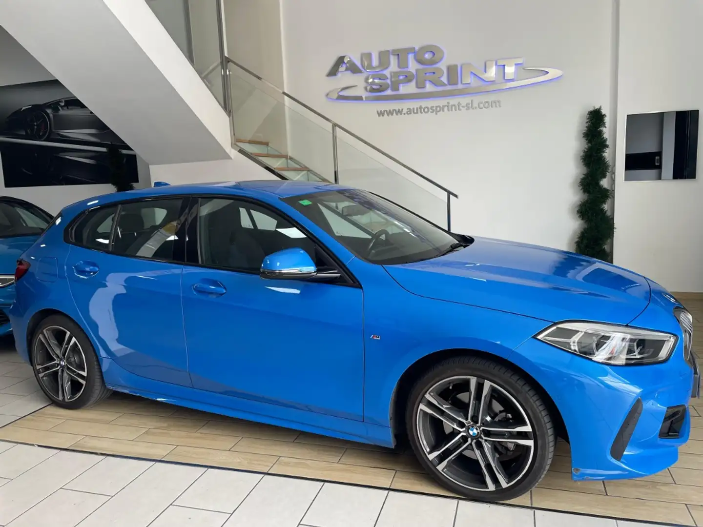 BMW 118 118d M Sport Bleu - 2