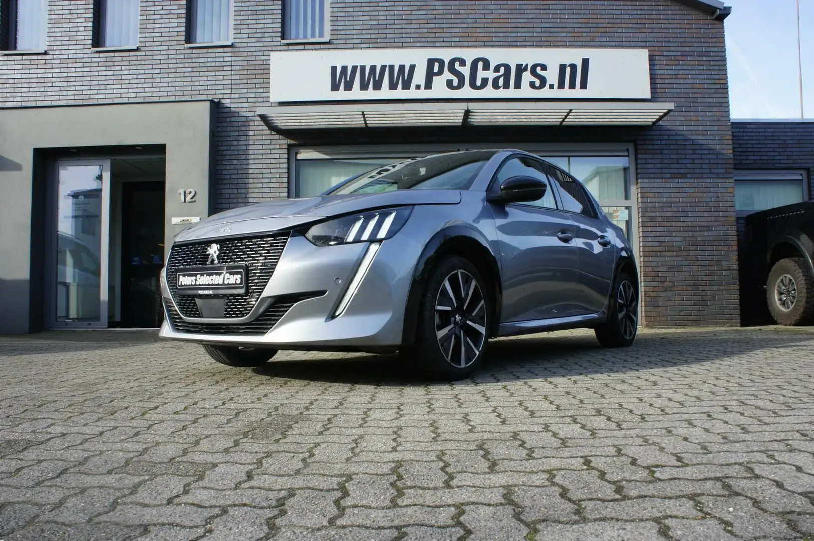 Peugeot 208 1.2 PureTech GT-Line Ambiente|Navi|I-Cockpit Grijs - 2