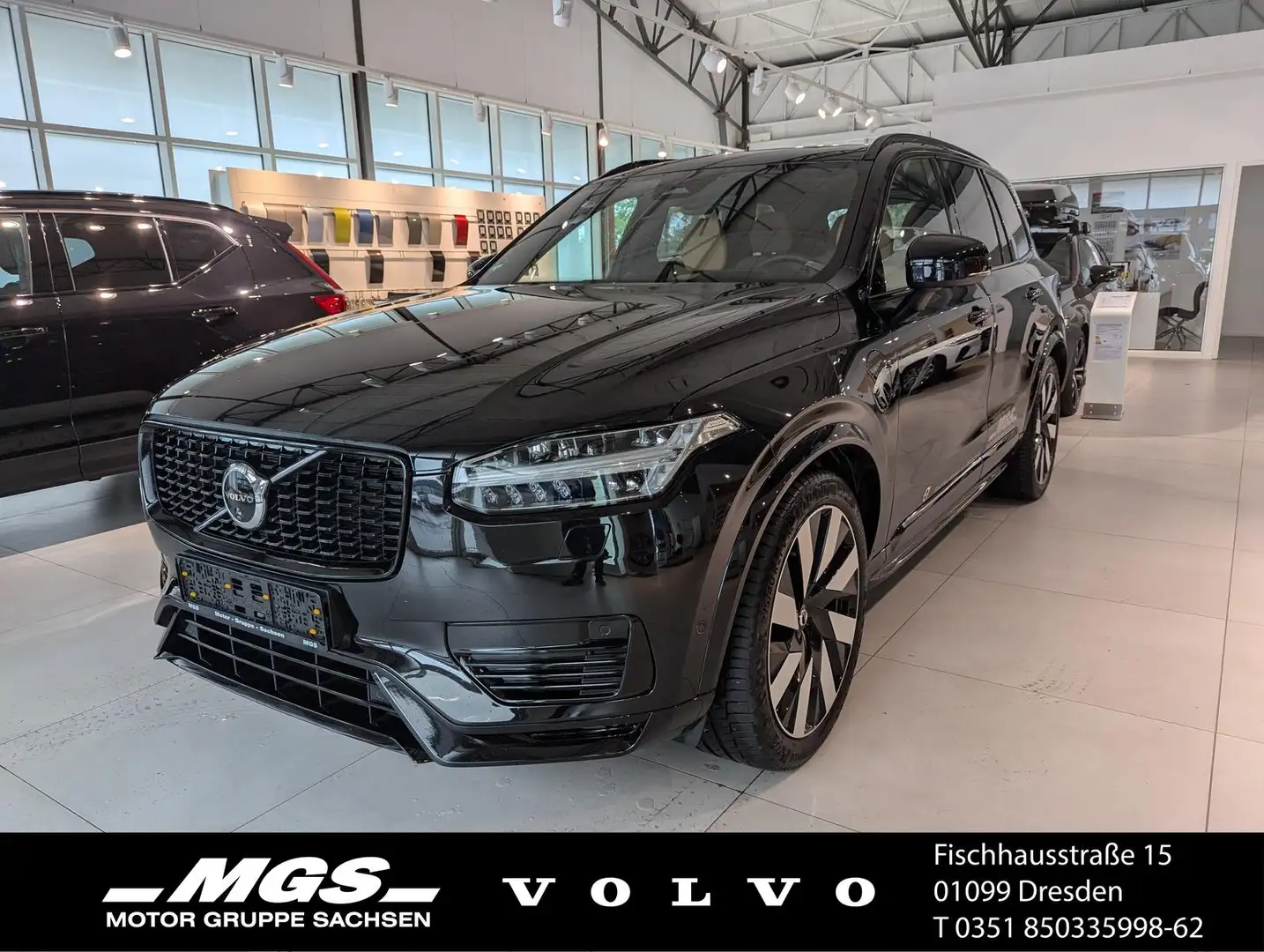 Volvo XC90 Ultra Dark Recharge Plug-In Hybrid AWD Schwarz - 1