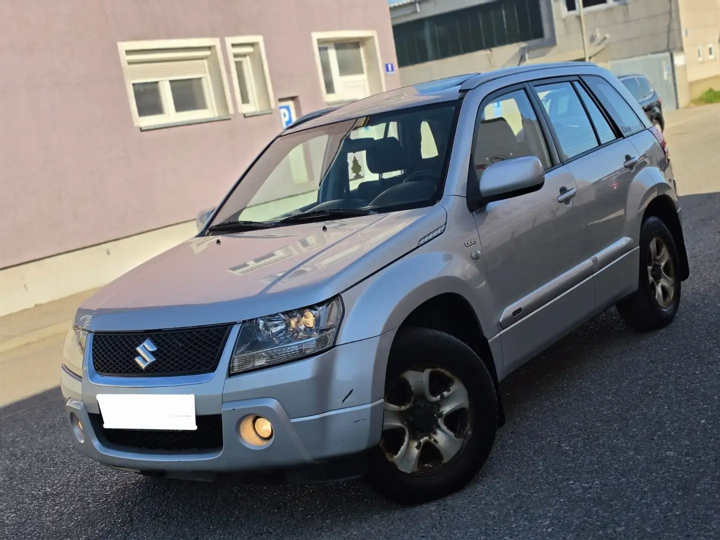 Suzuki Grand Vitara 1,9 VX-A DDiS Freestyle - 1