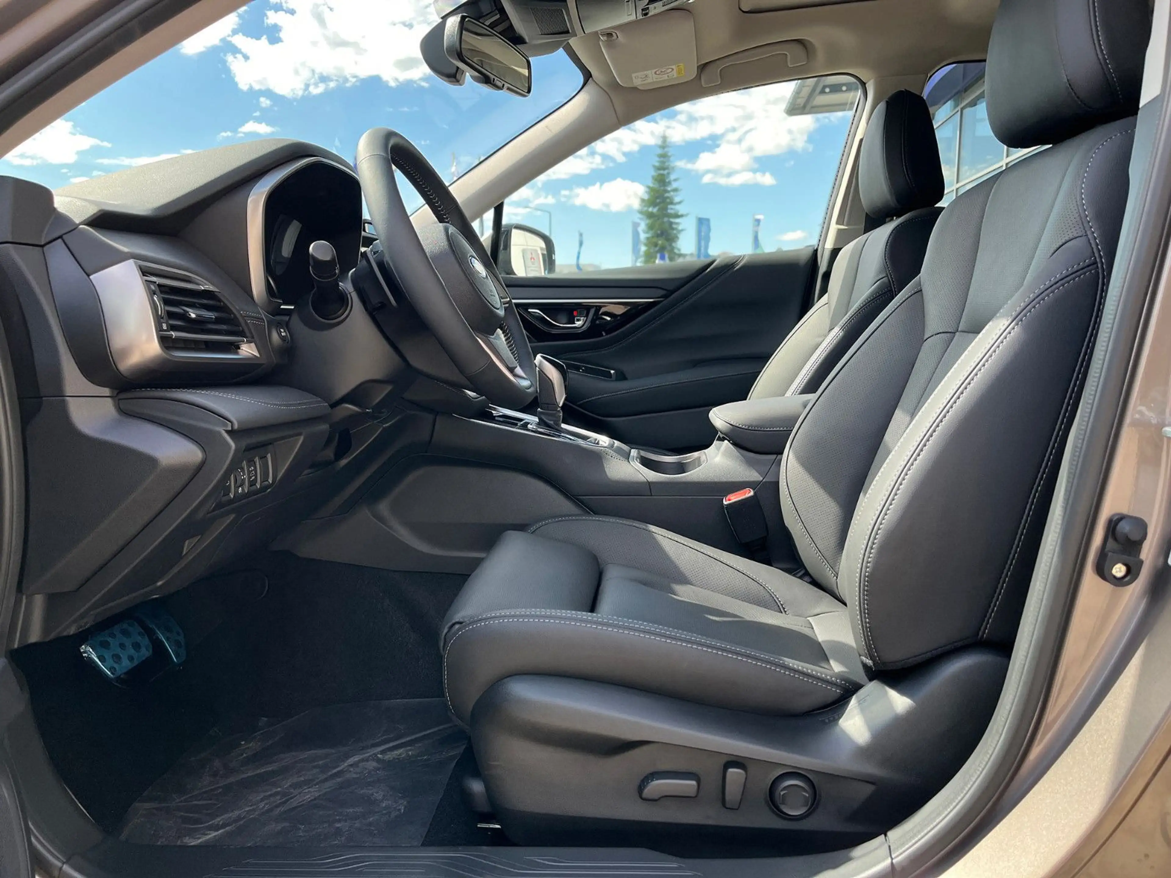 Subaru OUTBACK 2.5i Platinum Lineartronic — photo 9