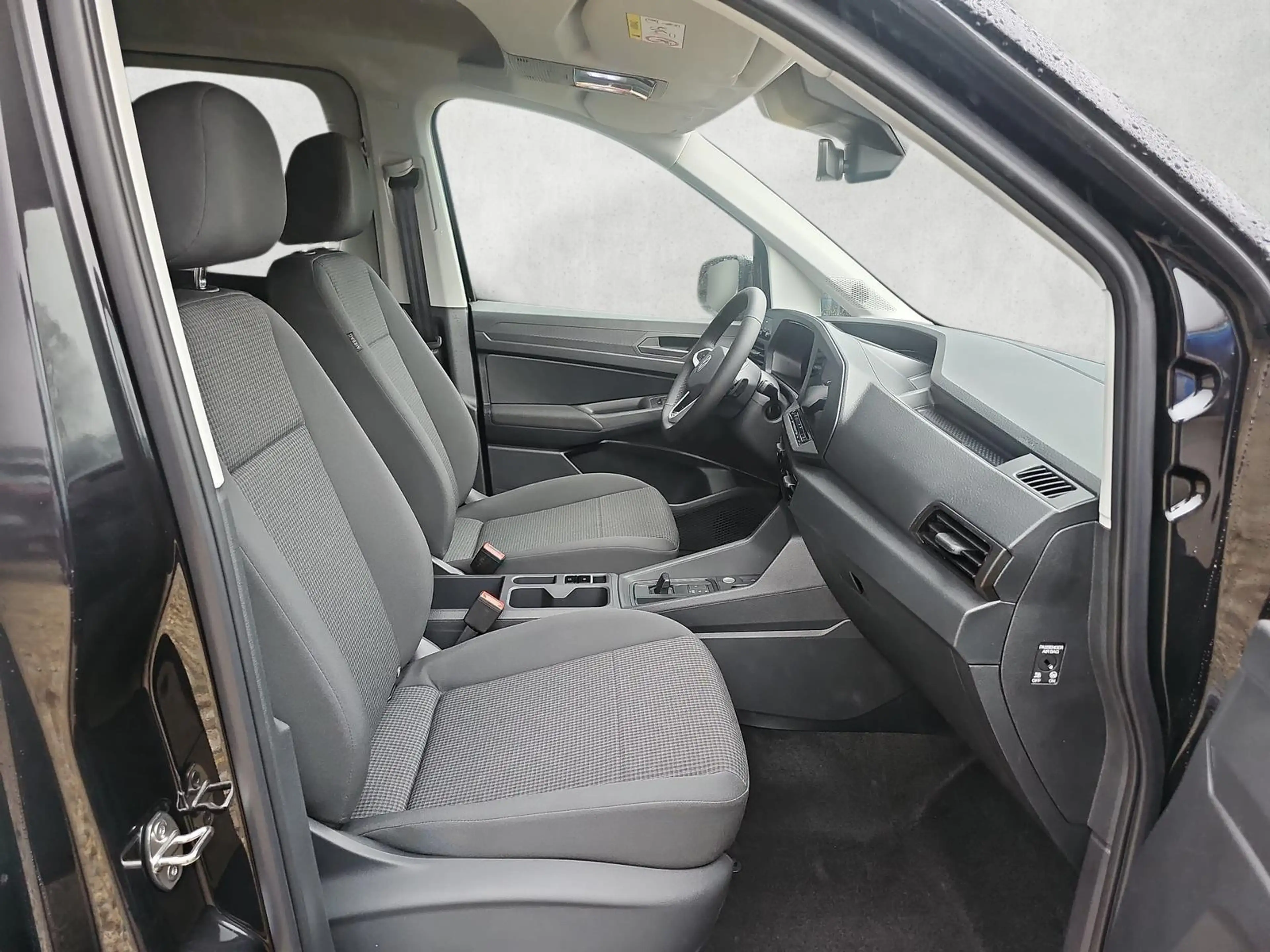 Volkswagen Caddy Basis 2.0 TDI DSG Family AppConnect / Rückfahrk... — photo 10