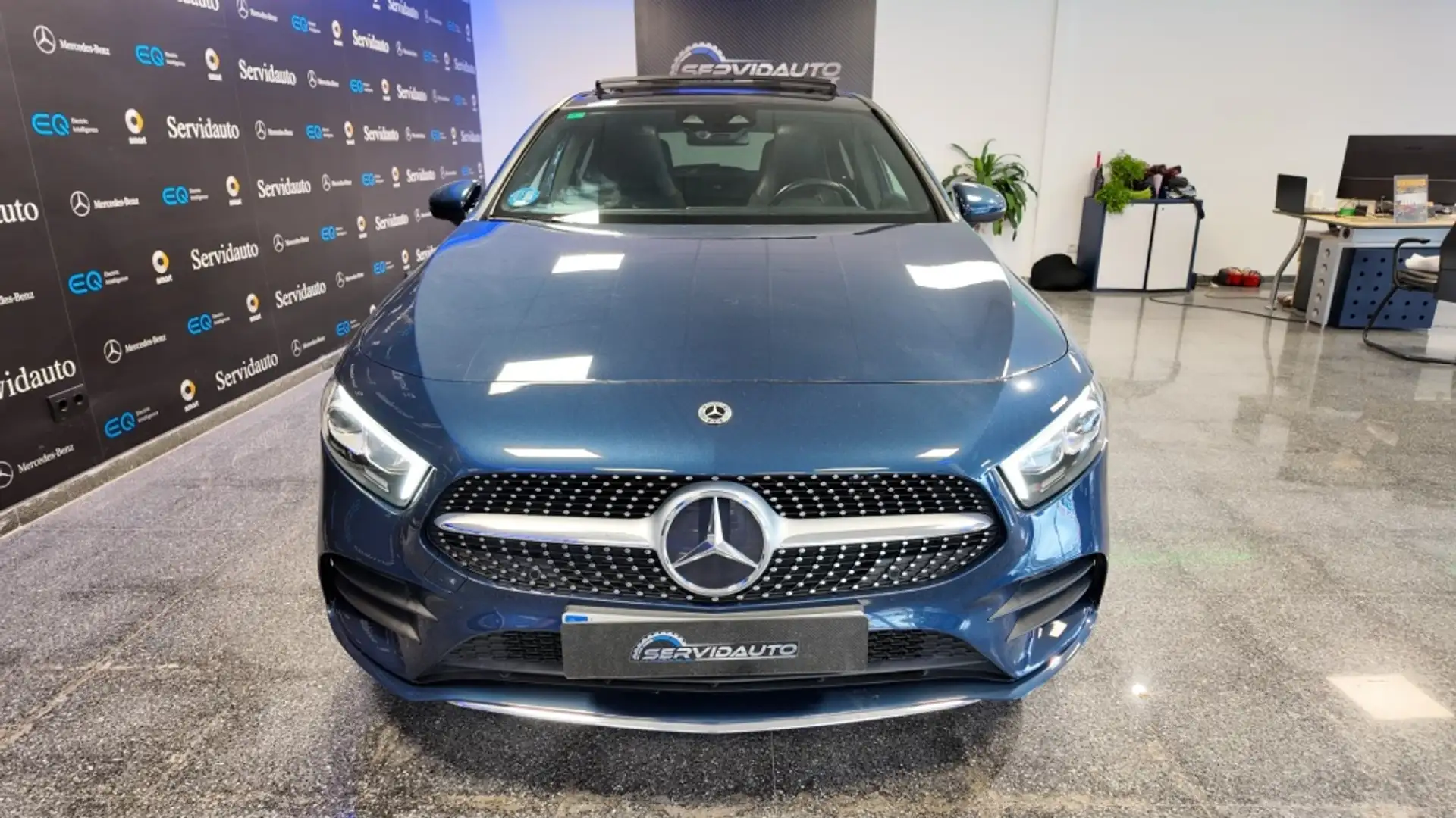 Mercedes-Benz A 250 250e 8G-DCT Azul - 2