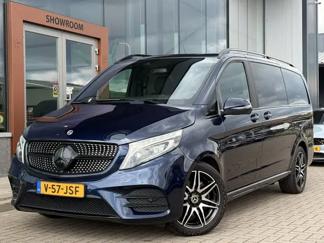 Mercedes-Benz V-Class view 2