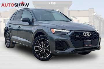 Clean Carfax | Moonroof | Leather | Power Liftgate