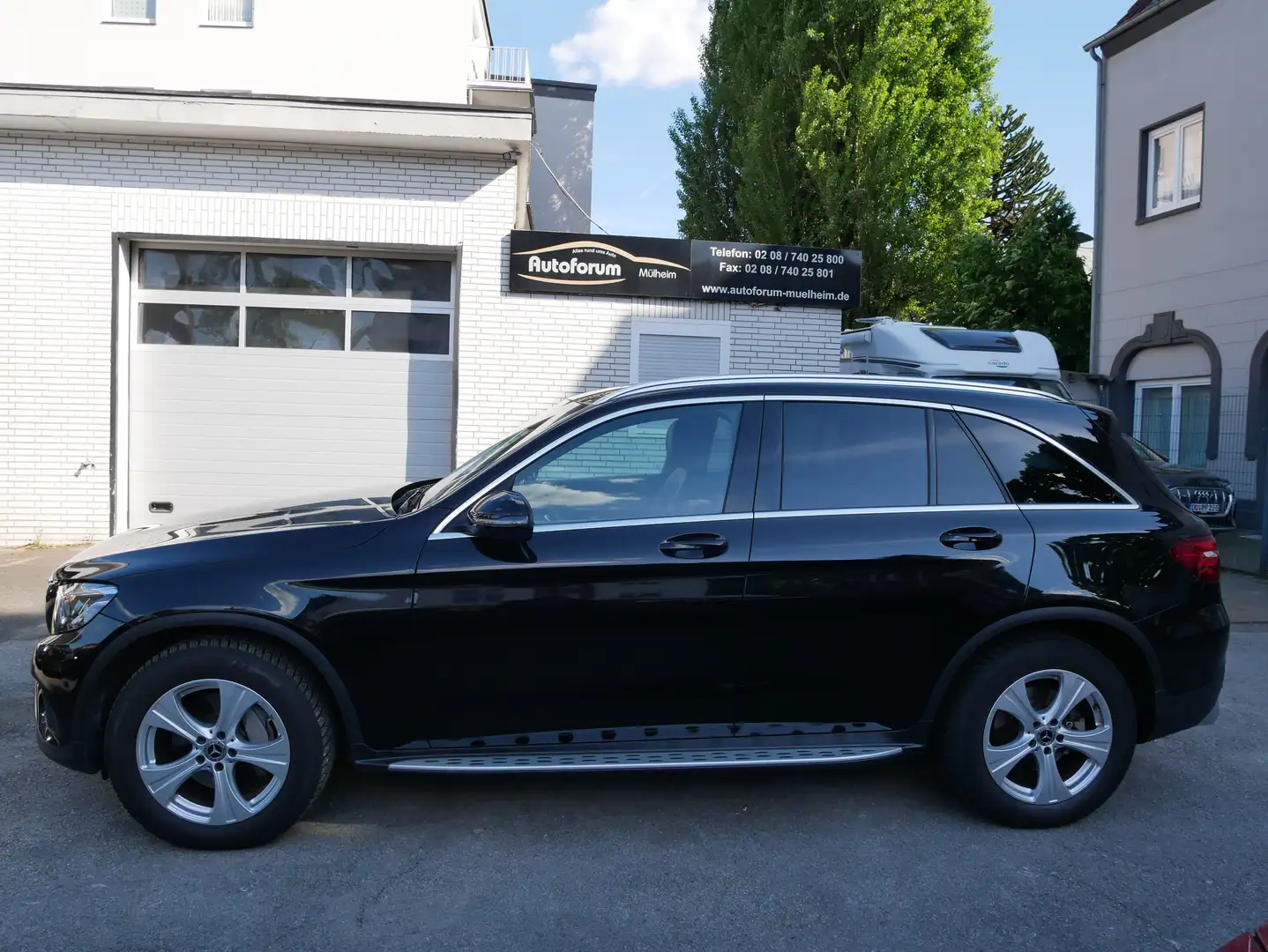 Mercedes-Benz GLC 250 GLC 250 4Matic AMG LED Totwink.Navi KeyGo AHK Kame Noir - 2