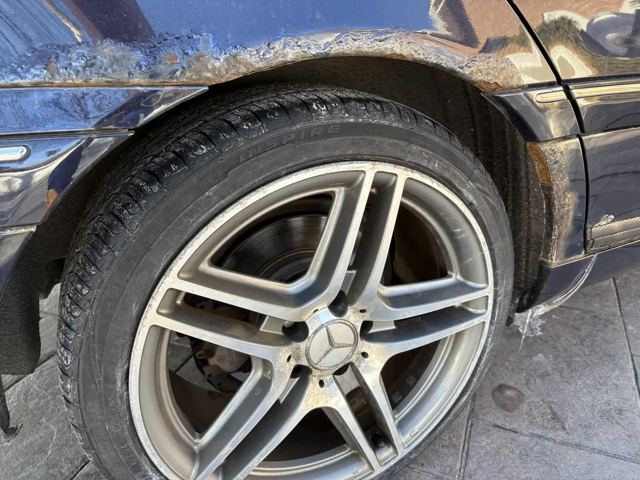 Mercedes-Benz C-Class снимка Mercedes-Benz C-Class