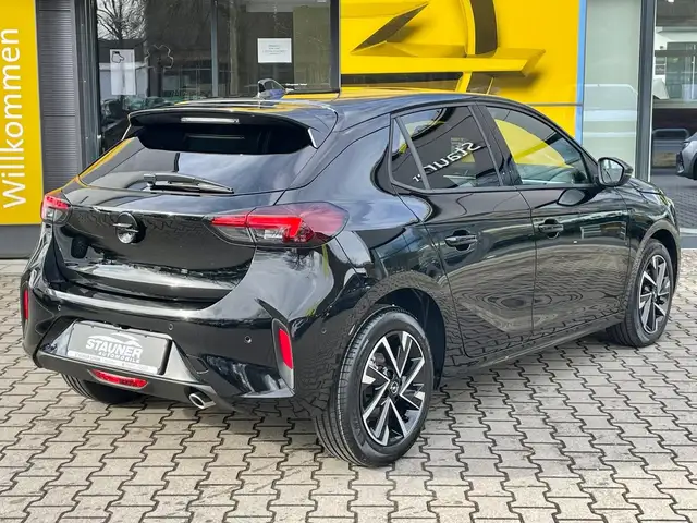 Opel Corsa view 3