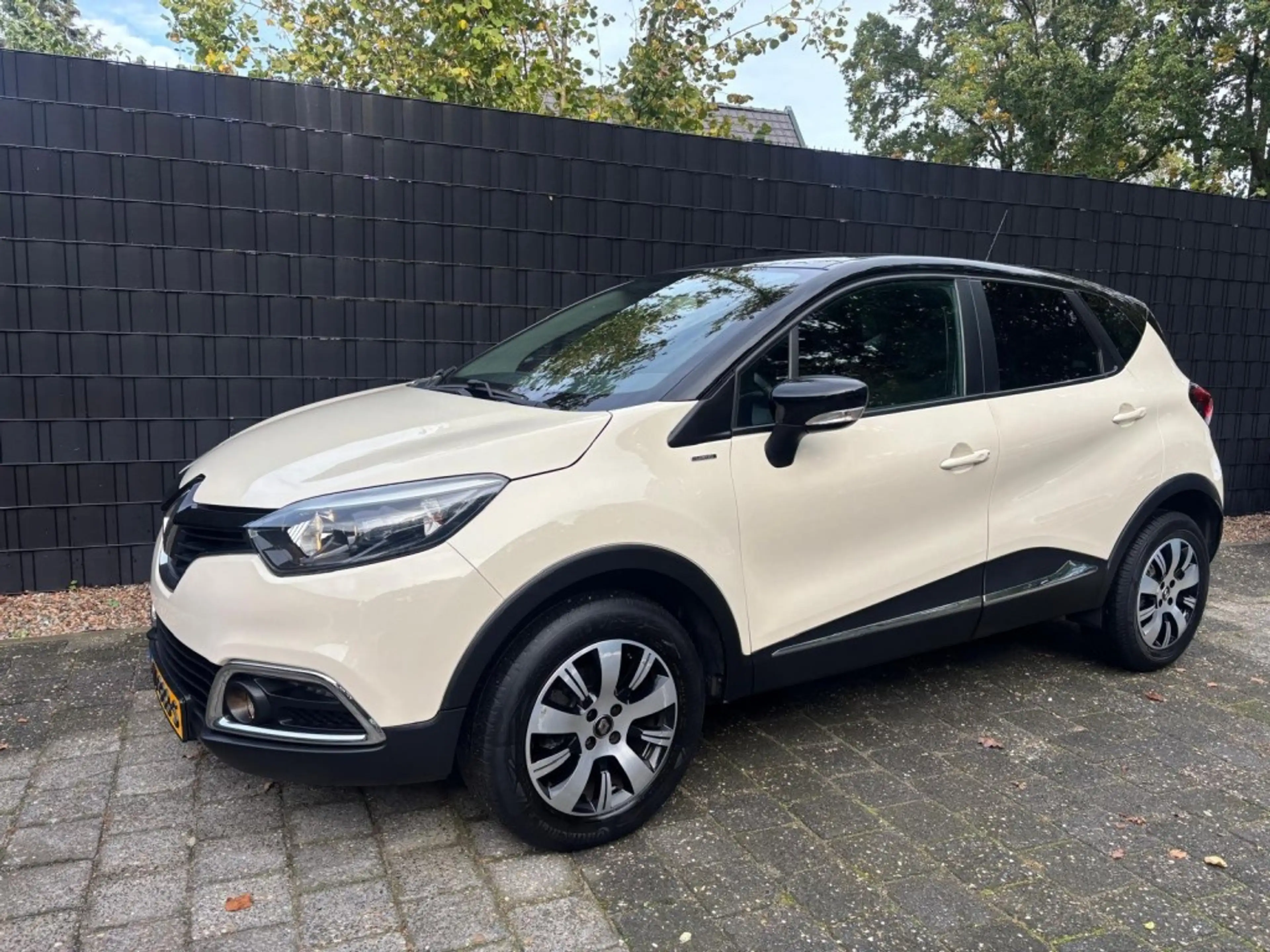Renault Captur 0.9 TCE LIMITED**DAB//WEINIGKM!!**