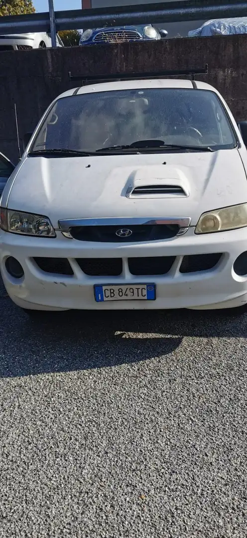 Hyundai H-1 2.5 td HSV Max - 1