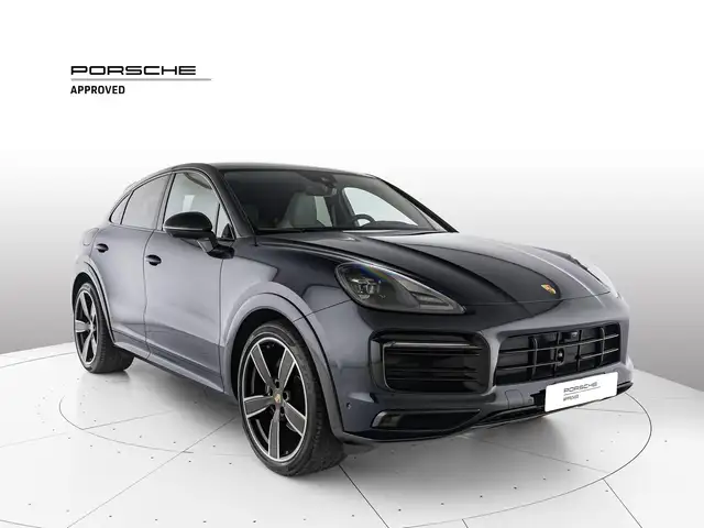 Porsche Cayenne view 7