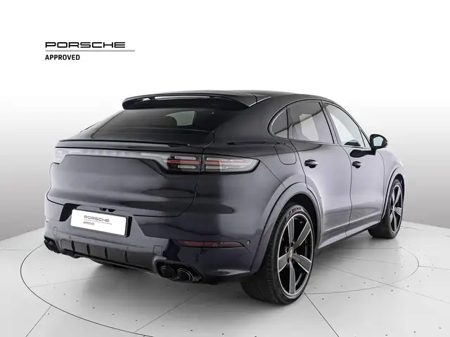 Porsche Cayenne view 5