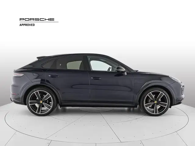 Porsche Cayenne view 6