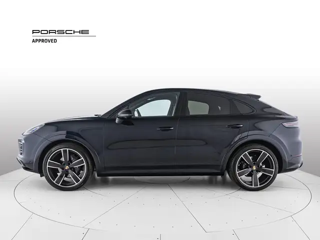 Porsche Cayenne view 2