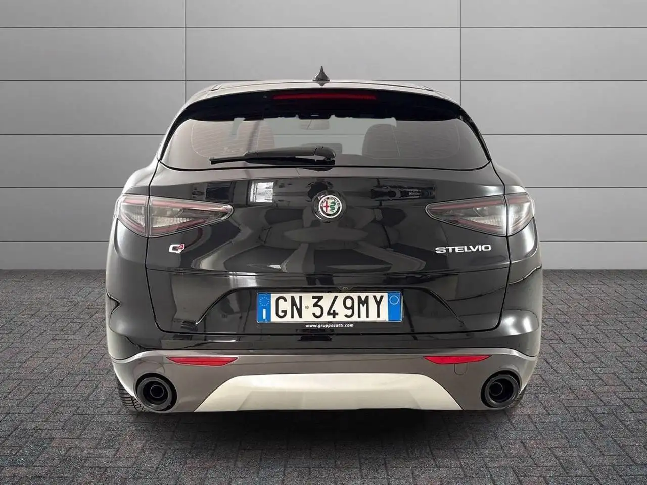 Alfa Romeo Stelvio 2023
