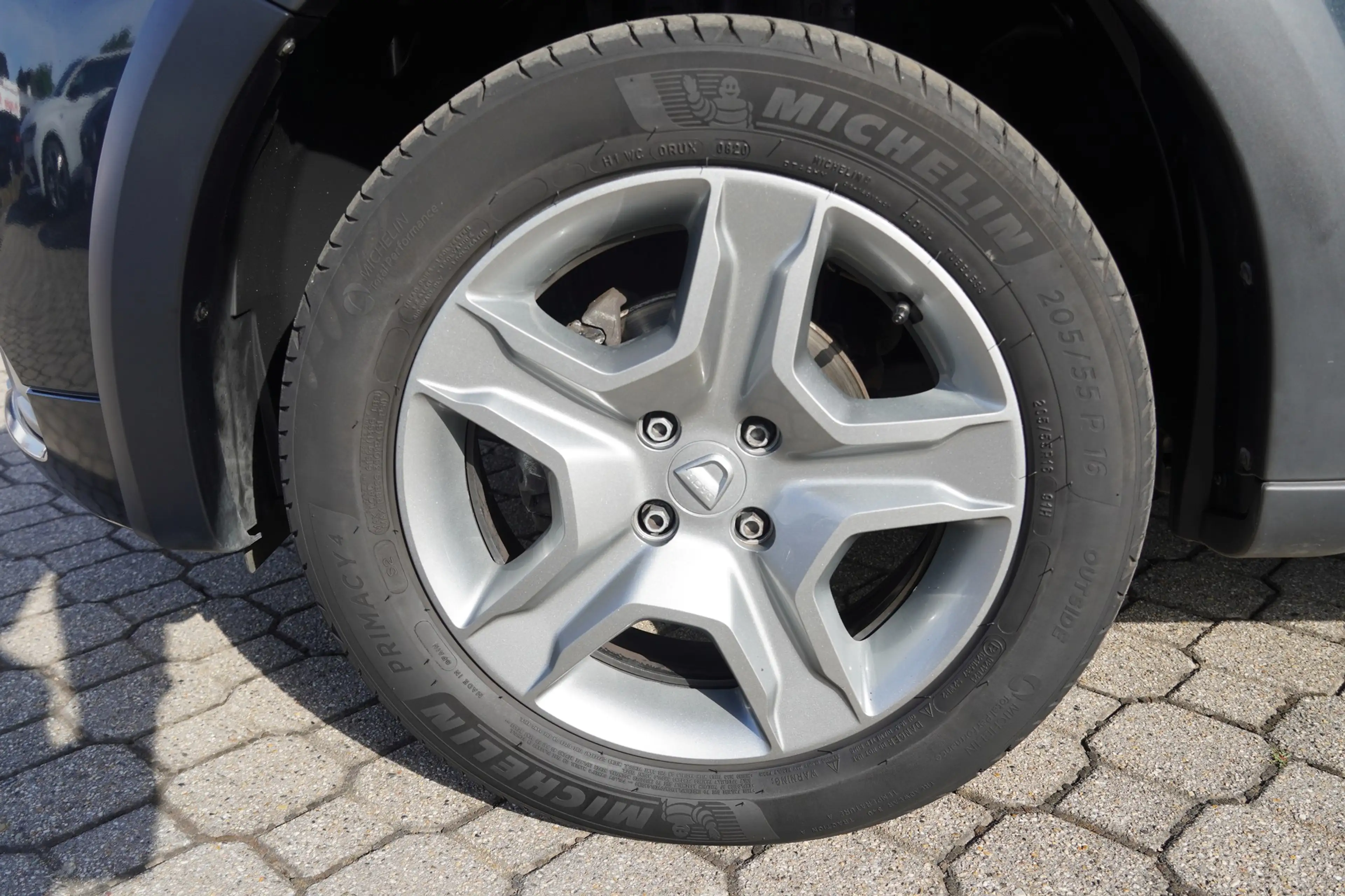 Dacia Logan Stepway 0.9 TCe 90 Navi Kamera Leder PDC — photo 12