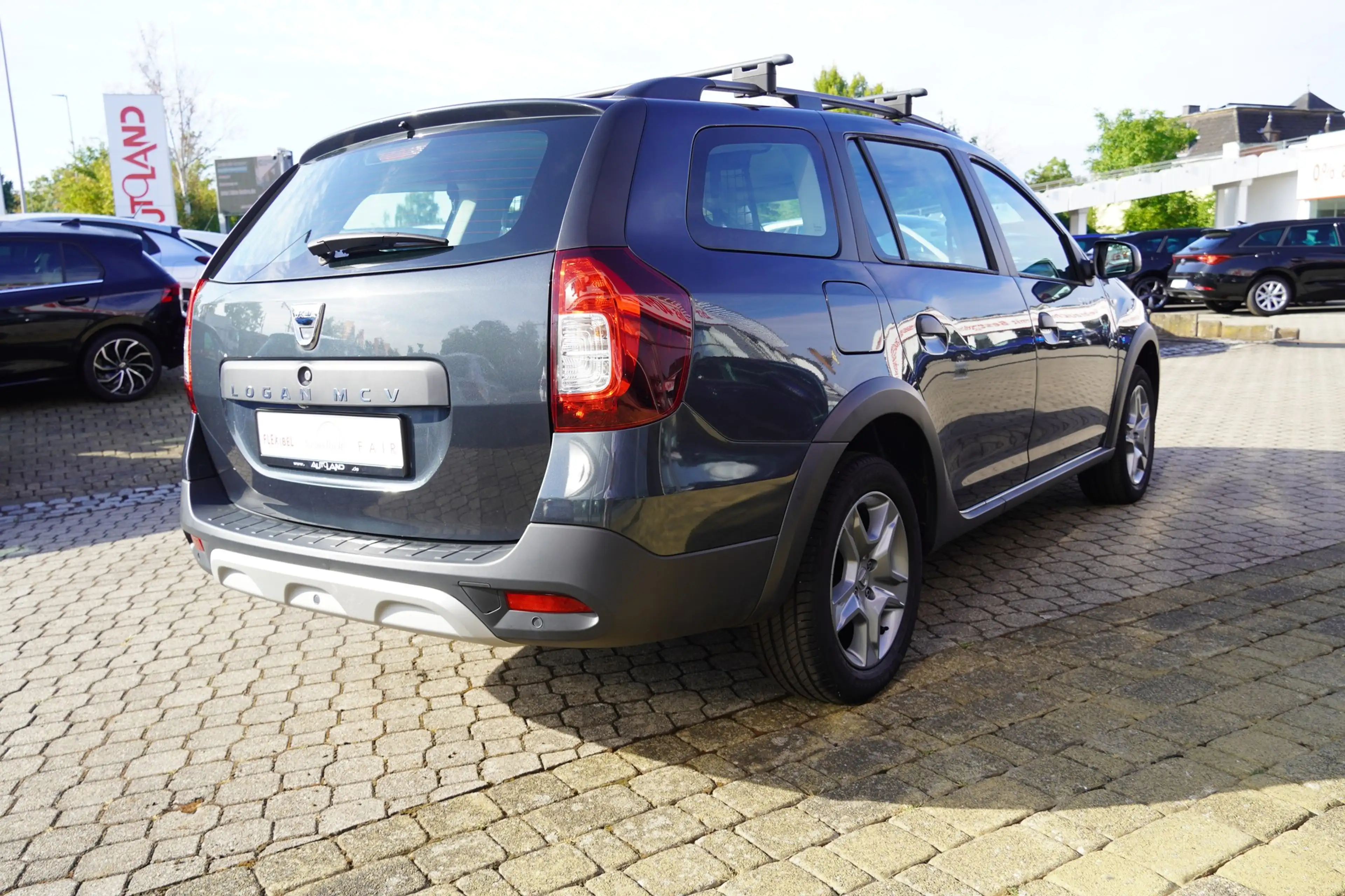 Dacia Logan Stepway 0.9 TCe 90 Navi Kamera Leder PDC — photo 7