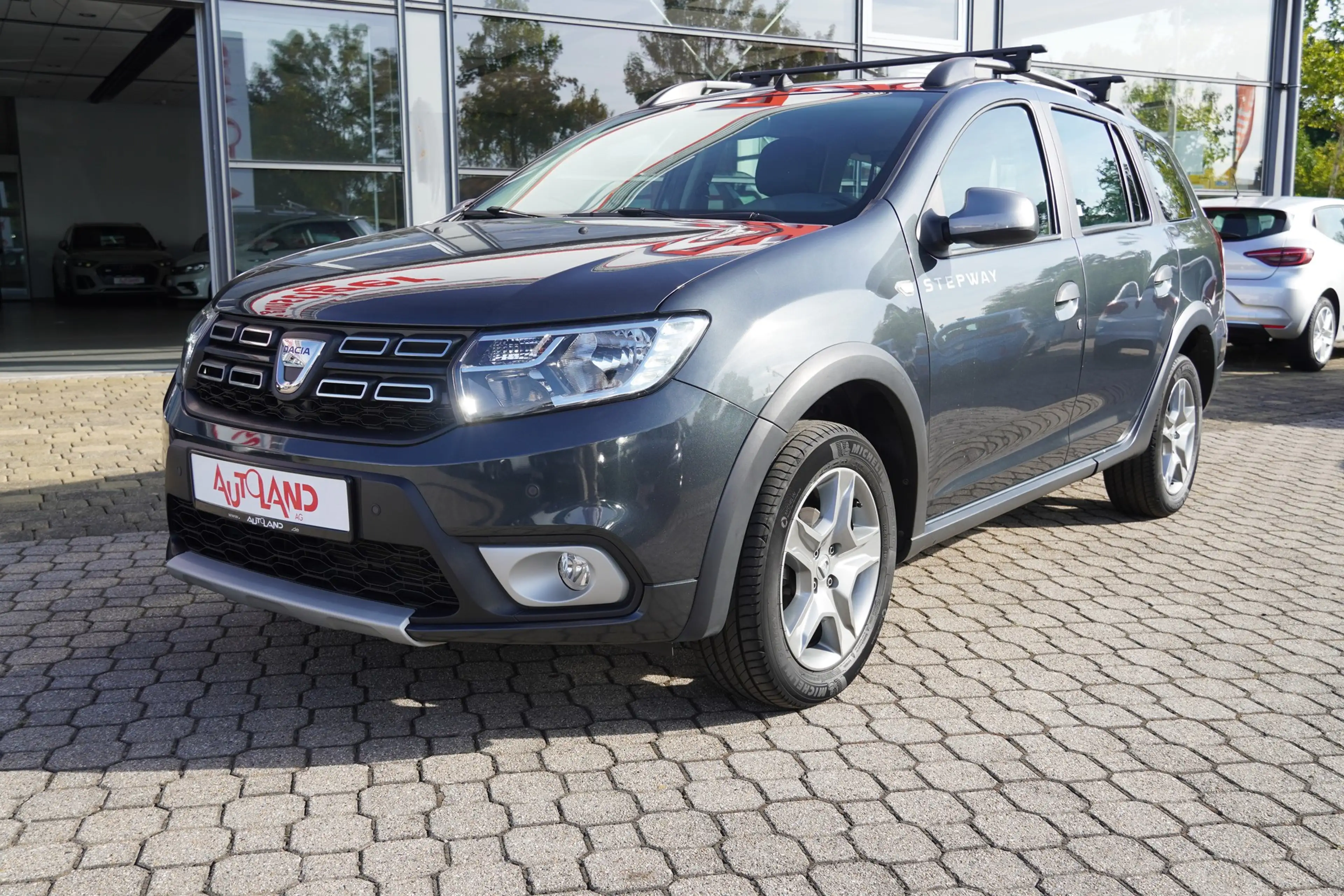 Dacia Logan Stepway 0.9 TCe 90 Navi Kamera Leder PDC — photo 2