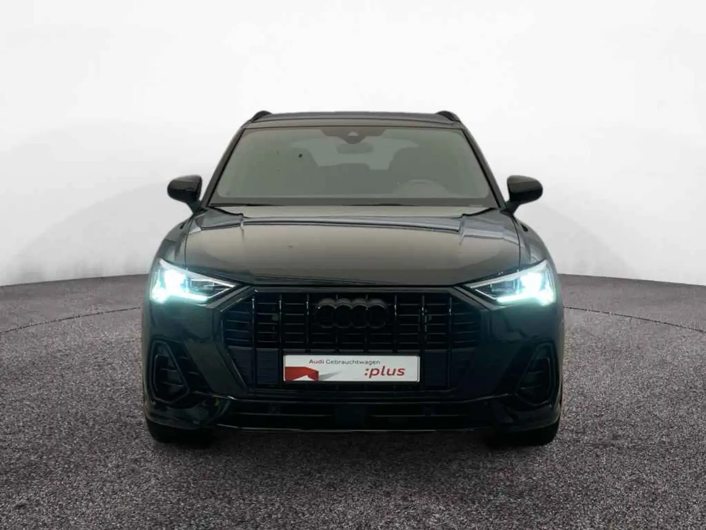 Audi Q3 45 TFSI e S line *AHK*LED*ACC*SHZ*NAVI*ALU19 Schwarz - 2