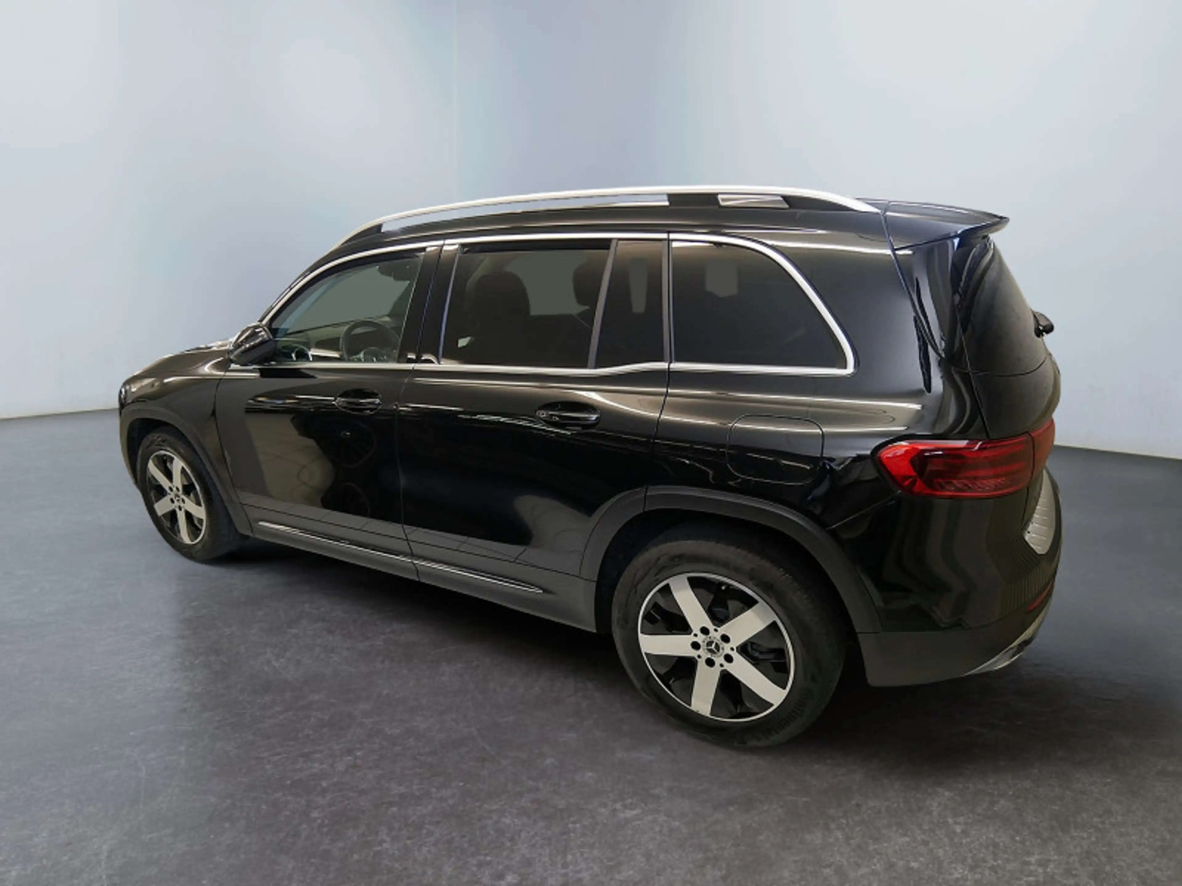 Mercedes-Benz GLB 180 , PROGRESSIVE KAMERA SPUR PDC SHZ — photo 5