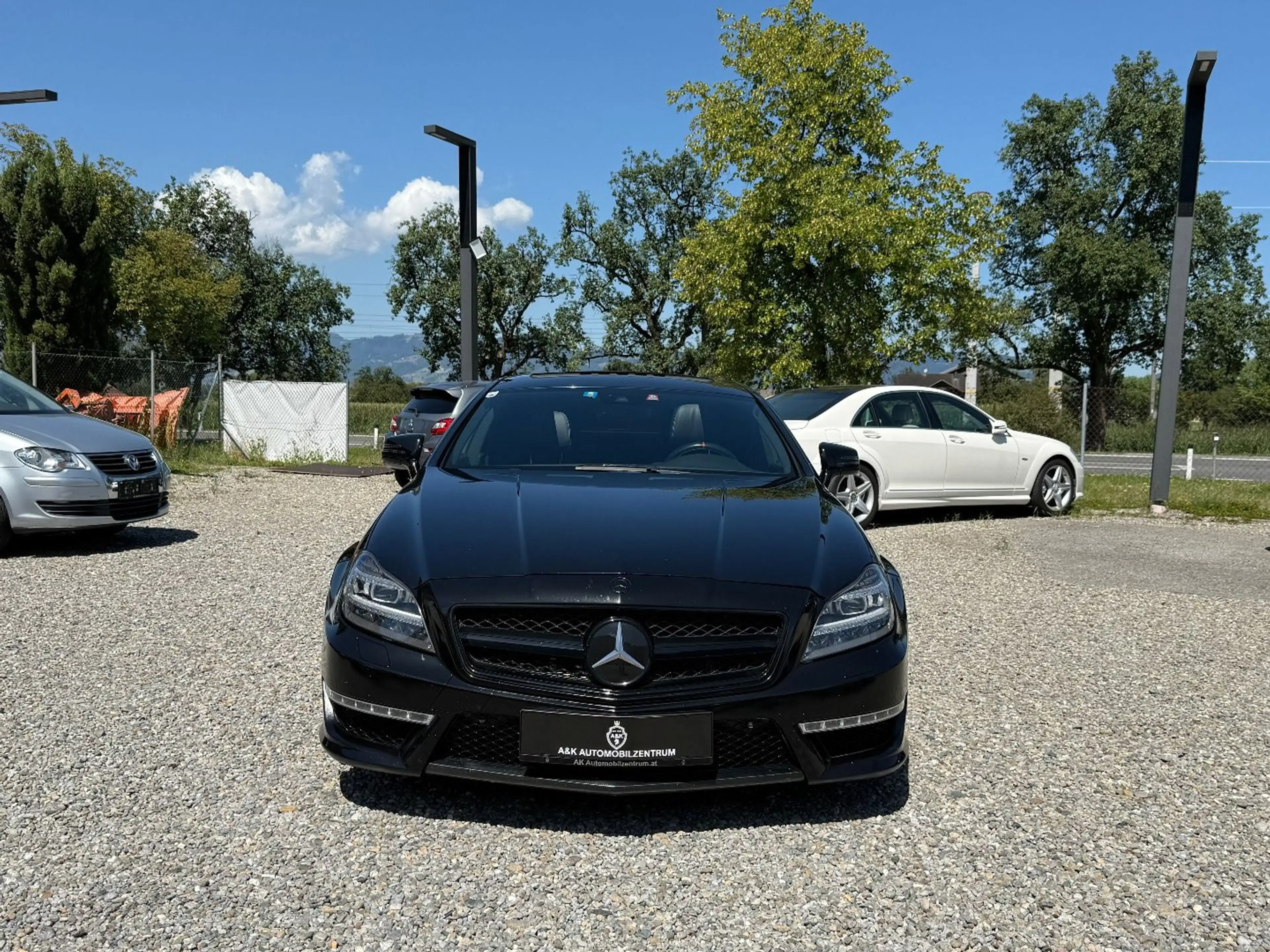 Mercedes-Benz CLS 500 BlueEfficiency 4Matic — photo 2