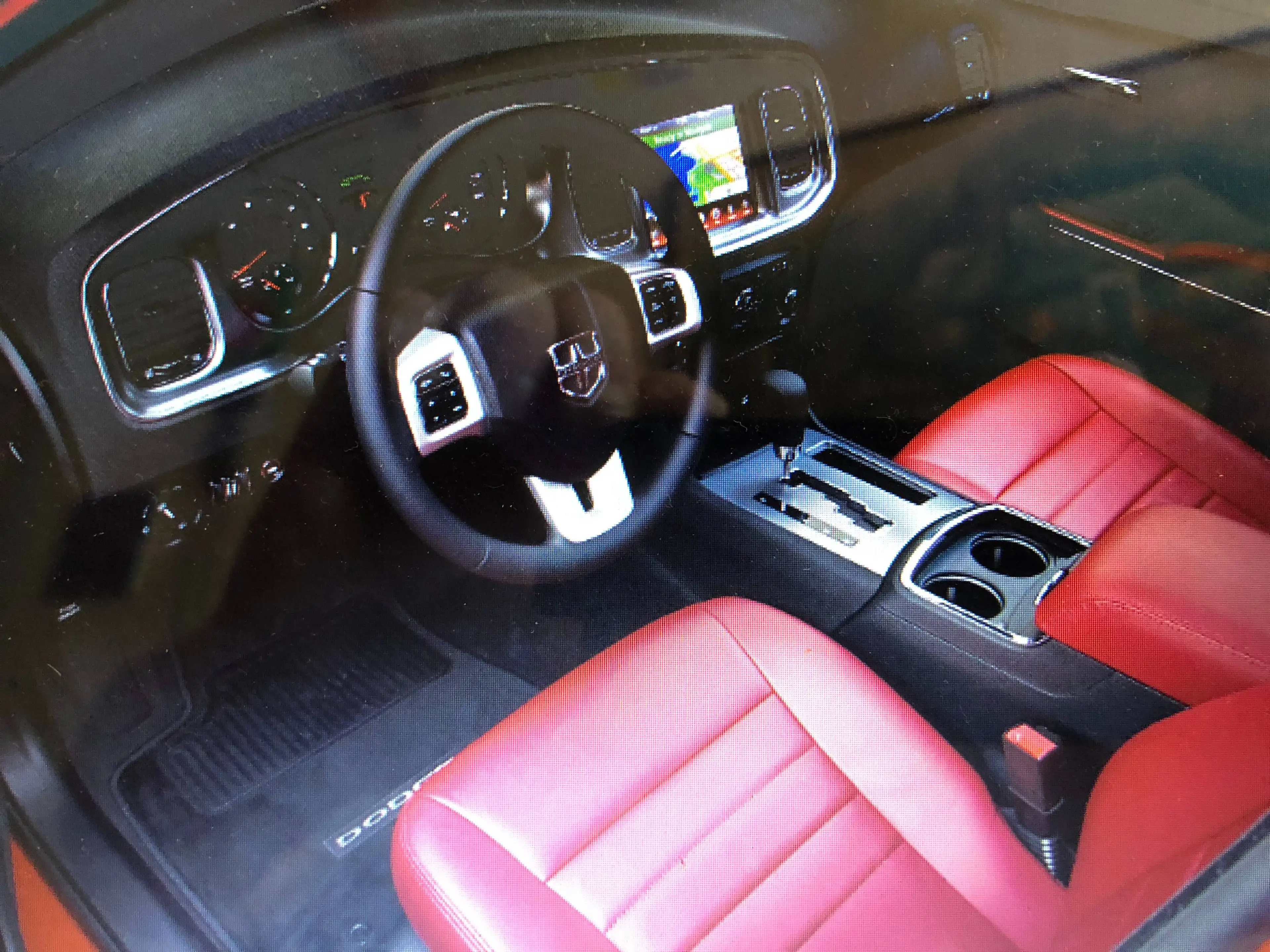 Dodge Charger RT 5,7 4x4 V8 Hemi Schiebedach / Leder Rot / Kamera/Soundpkt BEATS/LED — photo 7